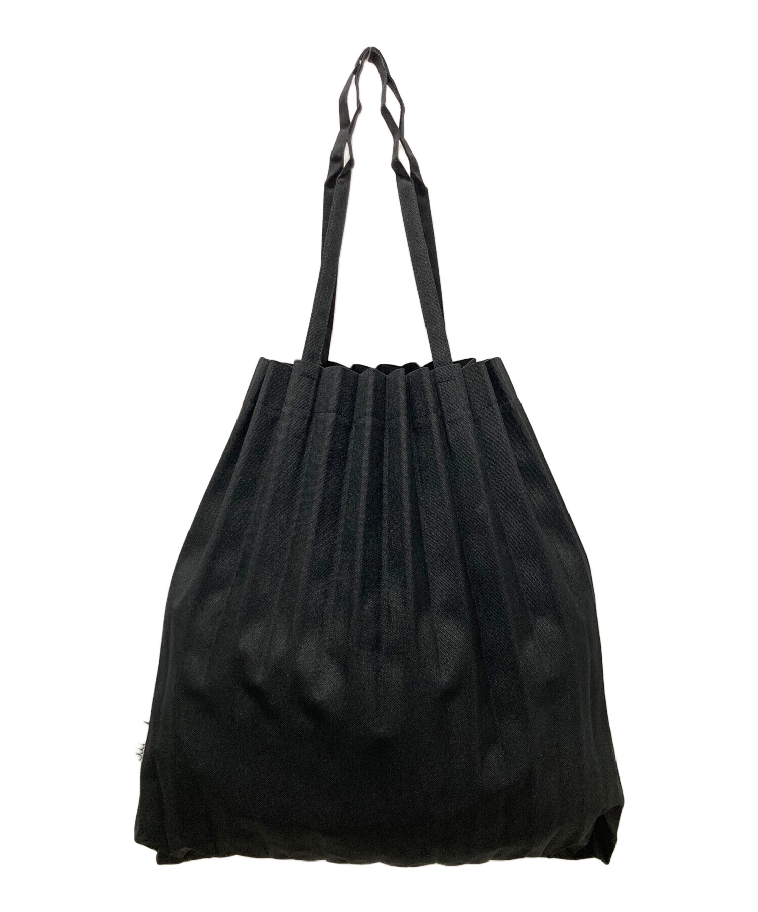 【中古】ミー イッセイミヤケ me ISSEY MIYAKE 2022年秋冬 プリーツ ショルダーバッグ アイボリー【W31.5xH35.5】【レディース】 中古・古着通販】me ISSEY MIYAKE (ミーイッセイ ミヤケ) プリーツ