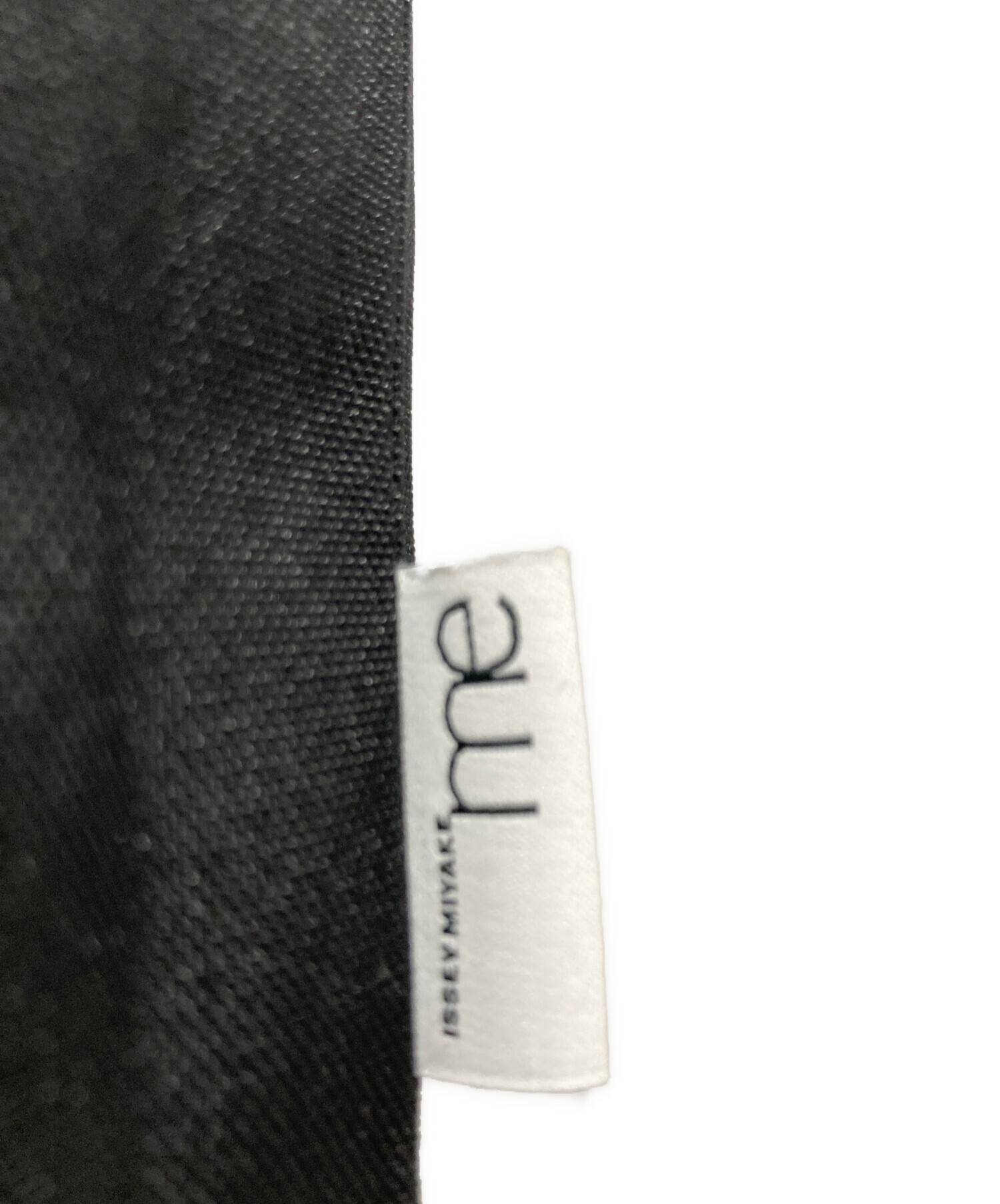 【中古】ミー イッセイミヤケ me ISSEY MIYAKE 2022年秋冬 プリーツ ショルダーバッグ アイボリー【W31.5xH35.5】【レディース】 中古・古着通販】me ISSEY MIYAKE (ミーイッセイ ミヤケ) プリーツ