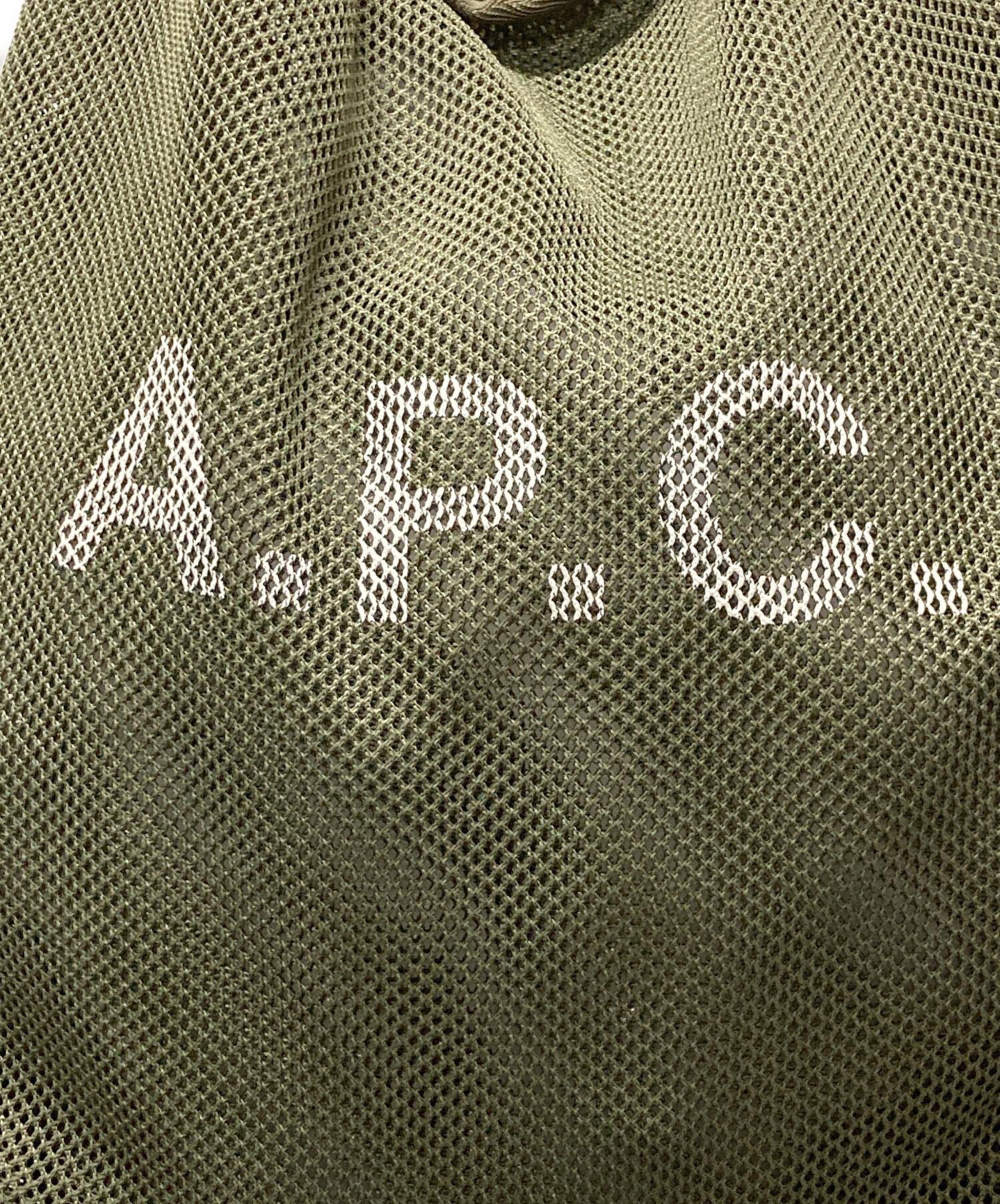 APCメッシュトートバッグ　カーキ 中古・古着通販】A.P.C. (アーペーセー) メッシュトートバッグ