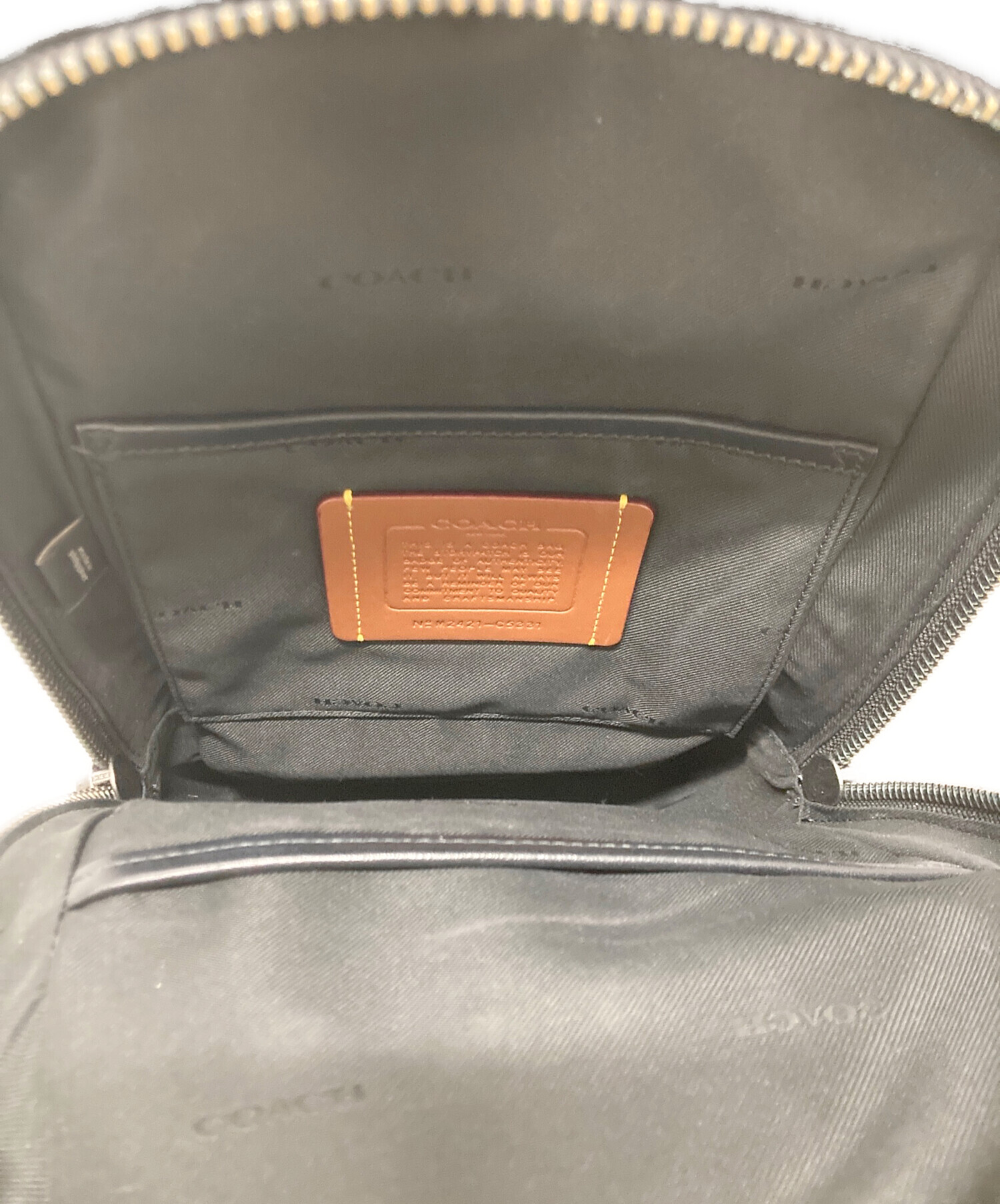 ほぼ未使用✨コーチ　ボディバッグ　ゴッサム　シボ革　ブラック　現行　C5331 COACH（コーチ） ボディバッグ ゴッサム パック シグネチャー