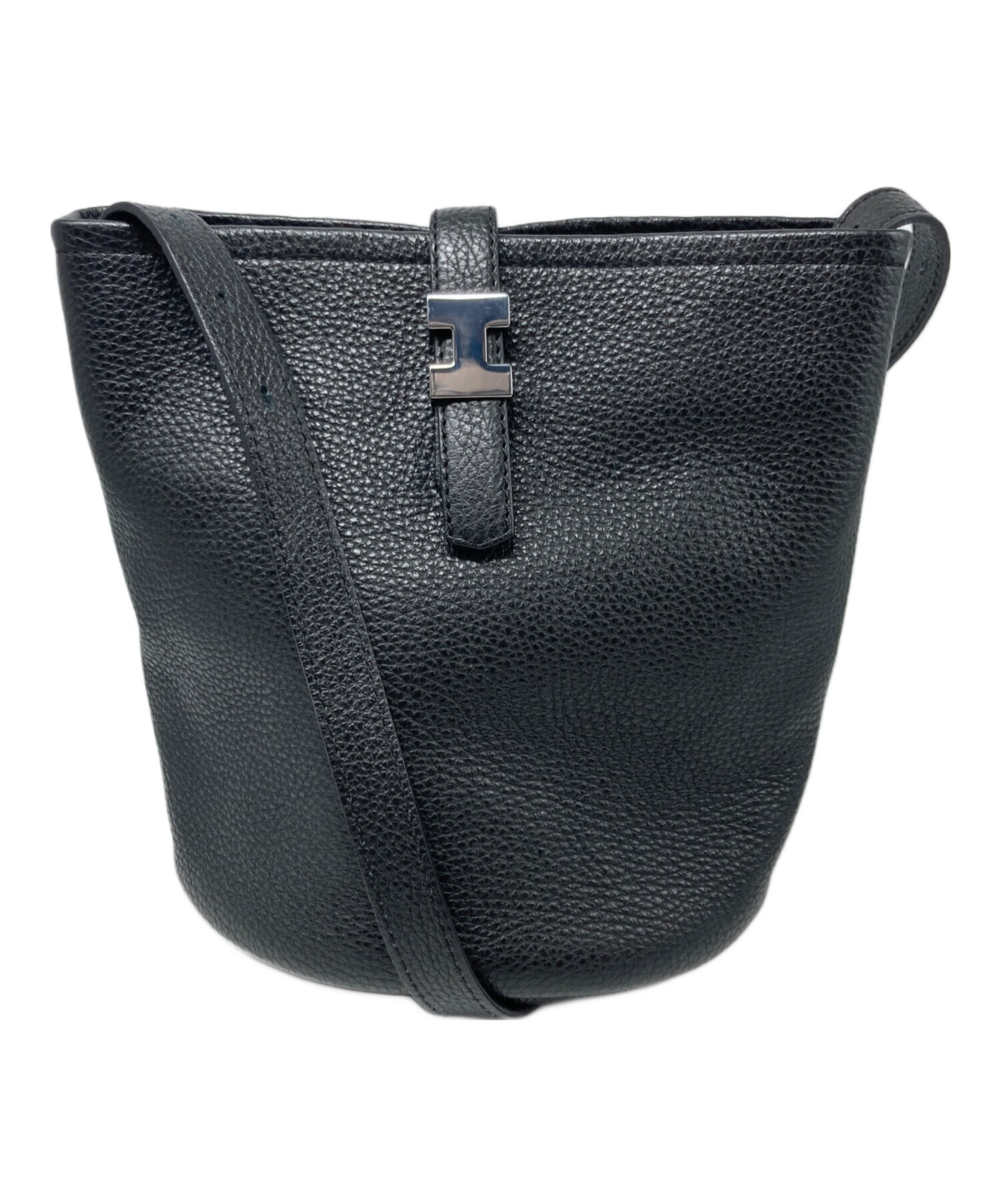 美品■IACUCCI オールレザー ショルダーバッグ　ブラック ウエストポーチ IACUCCI ブラック レザー ショルダーバッグ