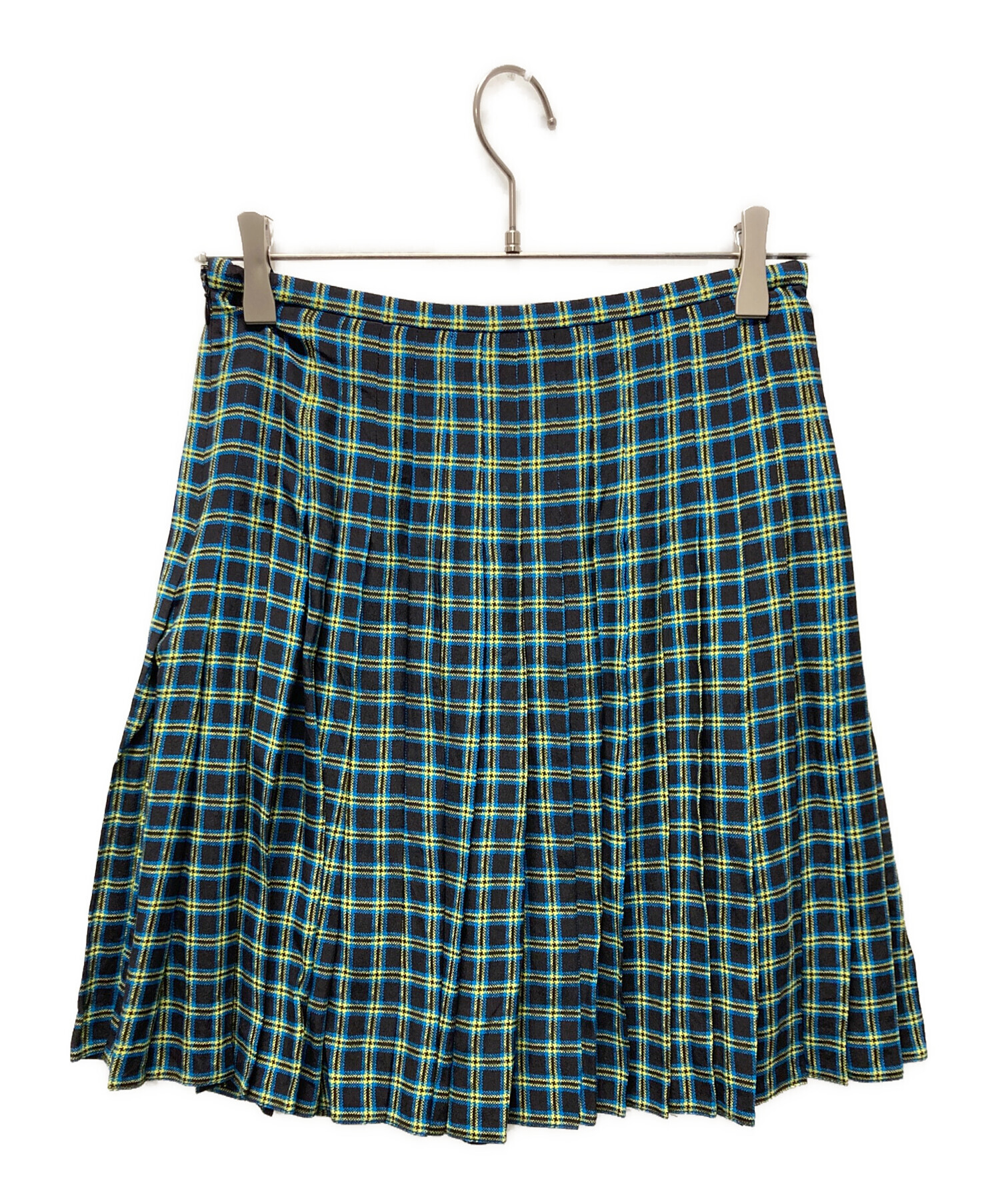 中古・古着通販】PRADA (プラダ) チェックプリーツスカート ブラック 中古・古着通販】PRADA (プラダ) チェックプリーツスカート ブラック