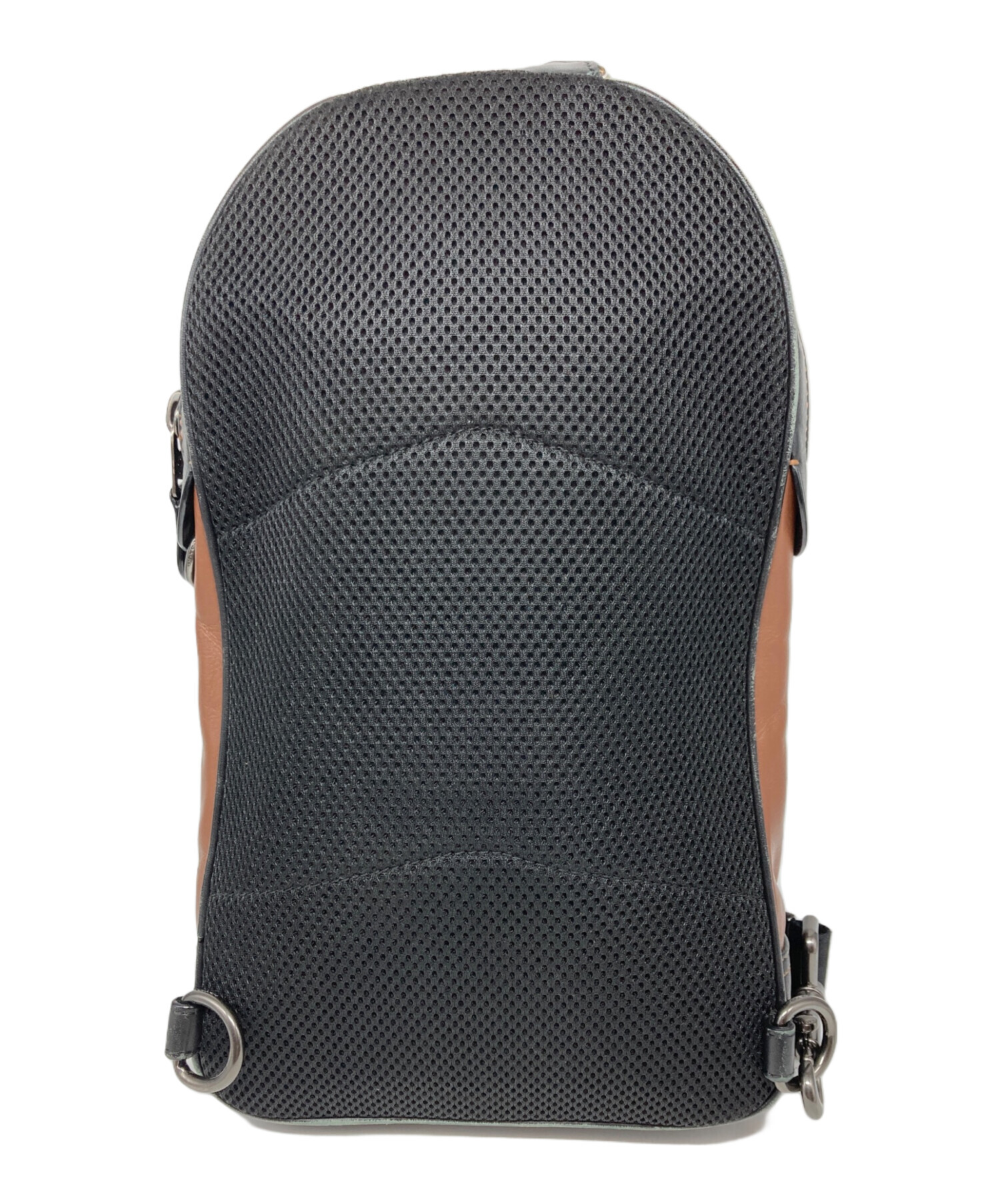 中古・古着通販】COACH (コーチ) ボディーバッグ ブラウン｜ブランド