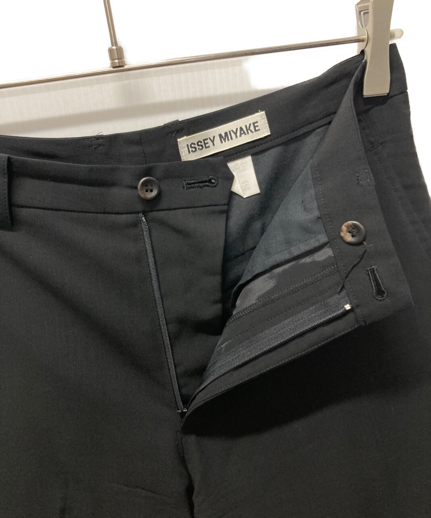 中古・古着通販】ISSEY MIYAKE (イッセイミヤケ) ウールパンツ