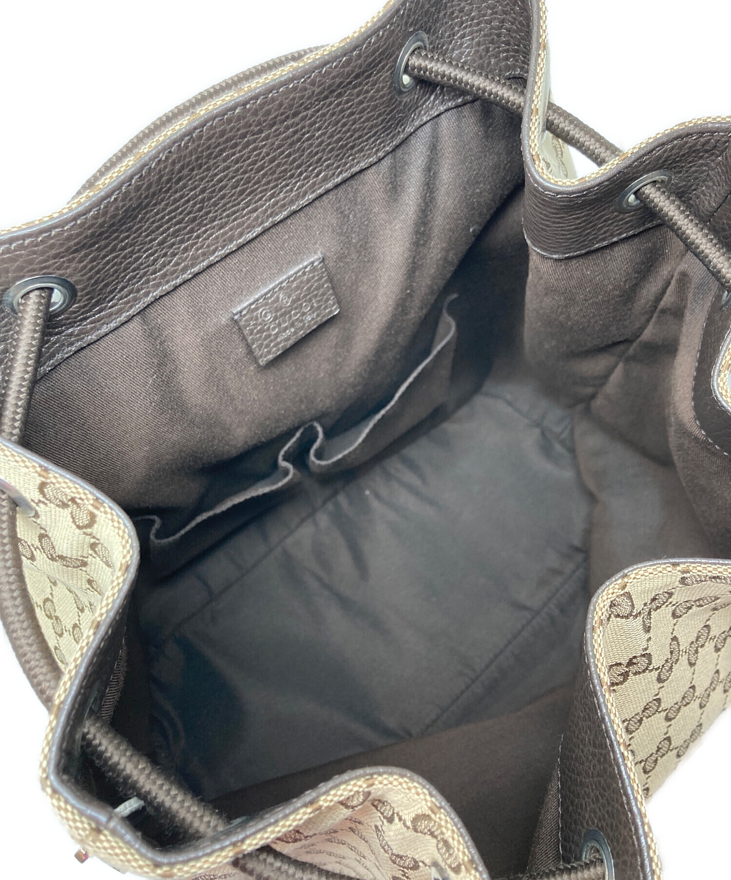 【早い者勝ち】GUCCI GGキャンバス 巾着 リュック バックパック 中古・古着通販】GUCCI (グッチ) GGキャンバス巾着型バックパック