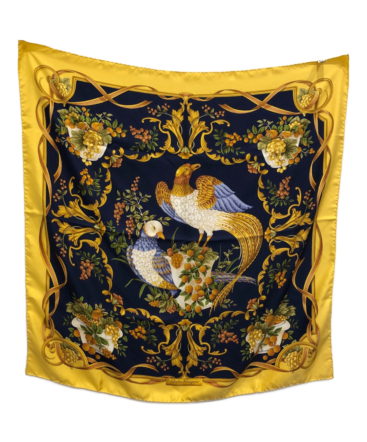 Salvatore Ferragamo フェラガモ スカーフ イエロー フェラガモ