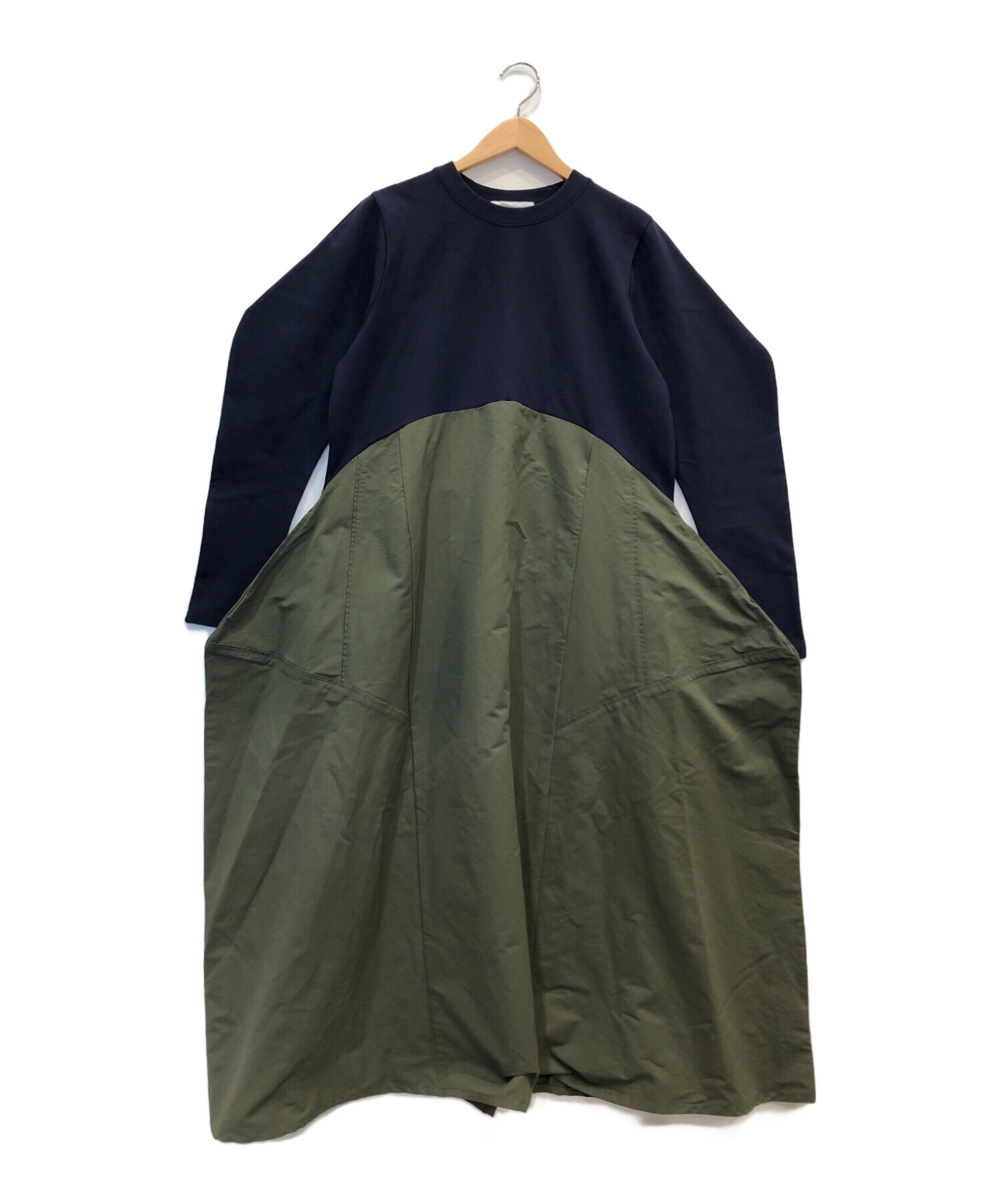 中古・古着通販】HeRIN.CYE (ヘリンドットサイ) Ponte docking 中古・古着通販】HeRIN.CYE (ヘリンドットサイ) Ponte docking