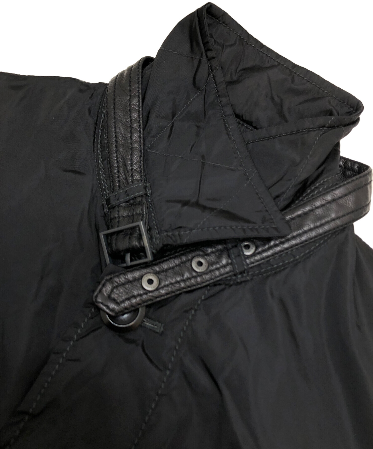 てんとう虫専用【美品】ARMANI COLLEZIONI ホワイトレザー Giorgio Armani: White Shoes / Footwear now up to −73