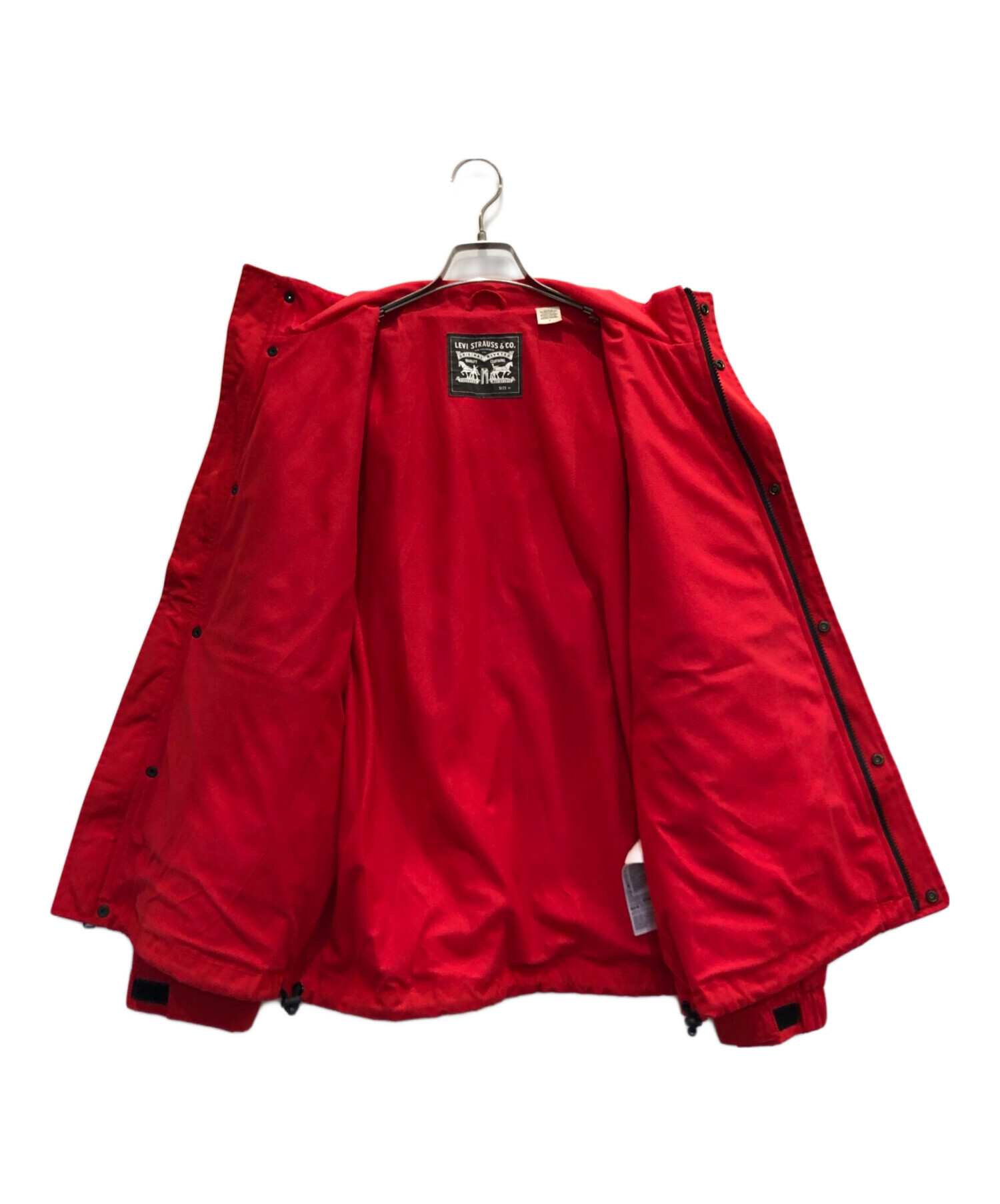Levi's レッド ナイロンジャケット 中古・古着通販】LEVI'S (リーバイス) ナイロンジャケット レッド