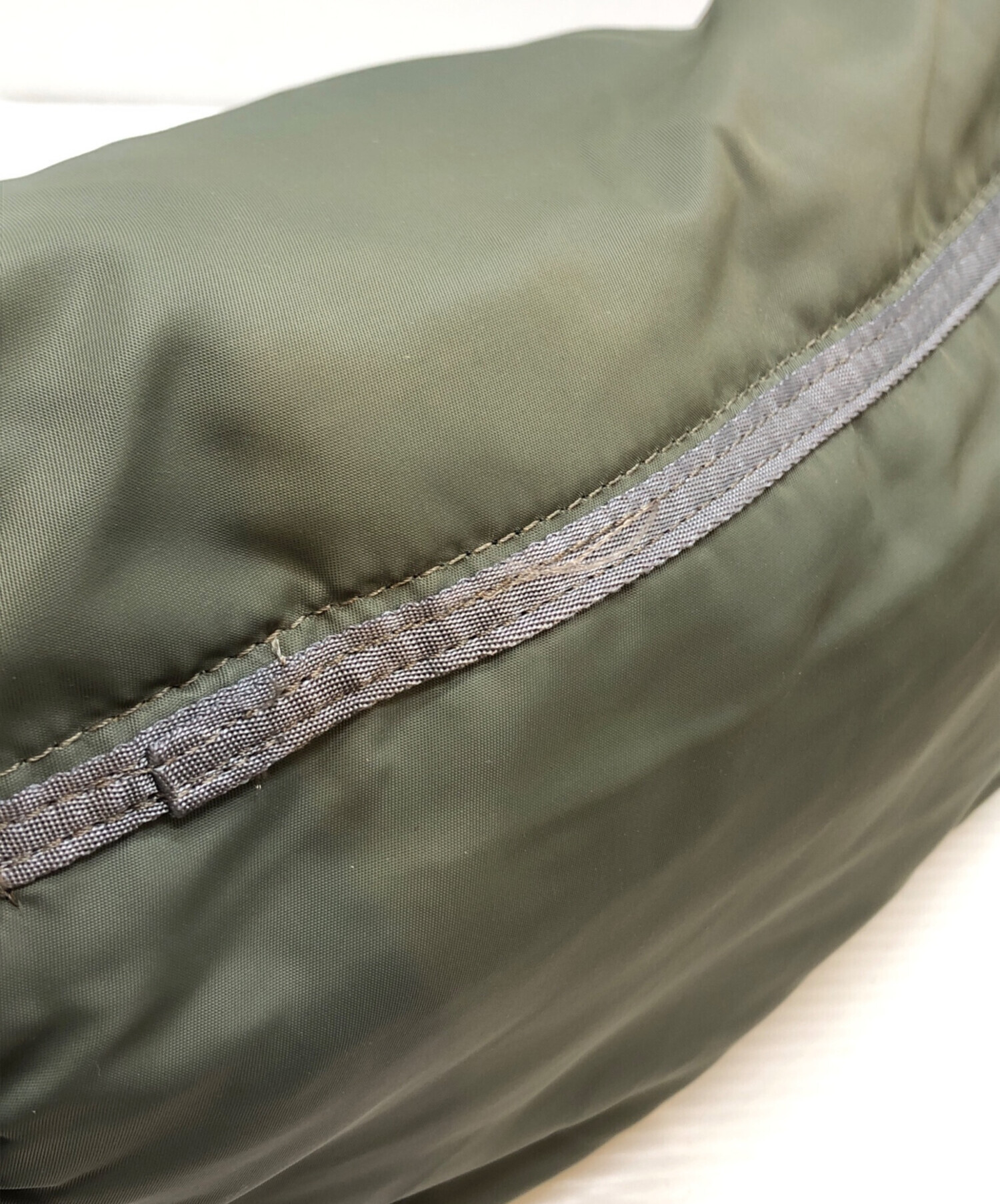 中古・古着通販】DIESEL (ディーゼル) メッセンジャーバッグ カーキ