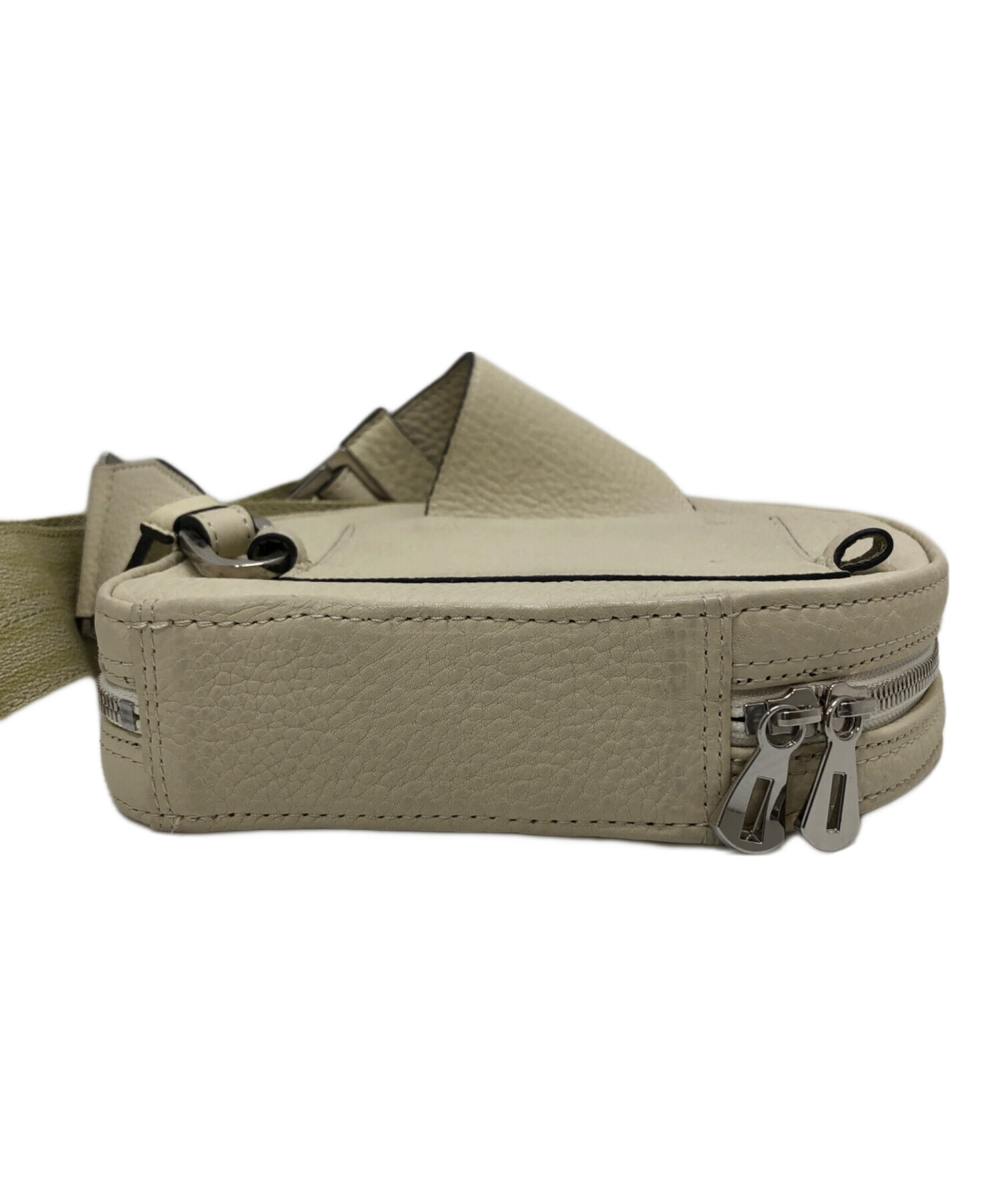 中古・古着通販】ITTI (イッチ) ショルダーバッグ アイボリー