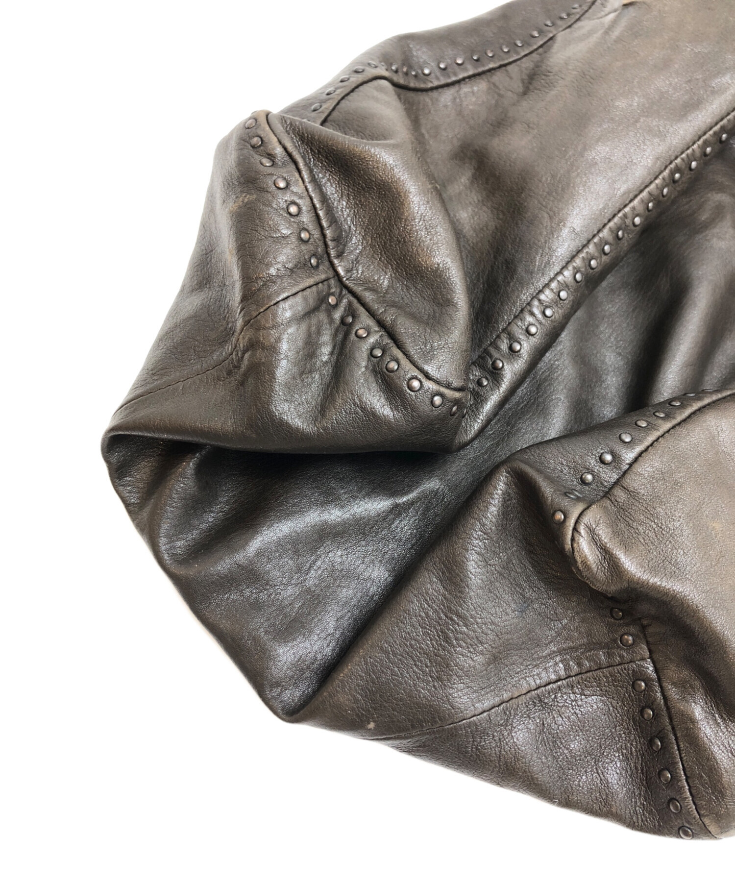 プラダ ラムレザートート 中古・古着通販】PRADA (プラダ) ラムレザースタッズトートバッグ