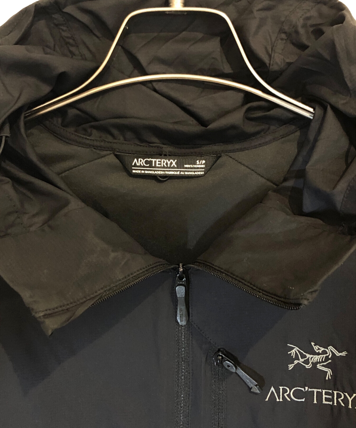 アークテリクス Atom SL Anorak ブラック Sサイズ 廃盤 中古・古着通販】ARC'TERYX (アークテリクス) ATOM SL ANORAK ブラック