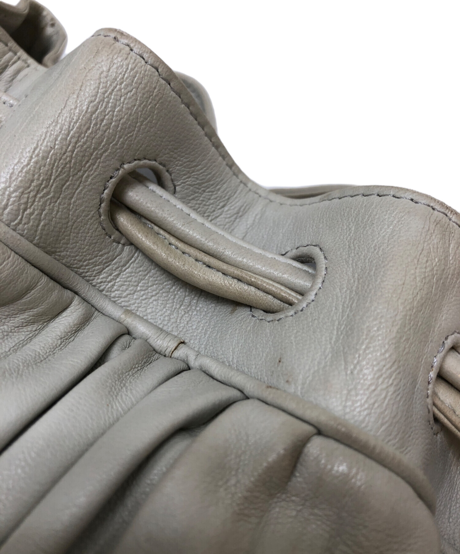 美品⭐︎激レア⭐︎GIORGIO ARMANI 巾着バック 中古・古着通販】GIORGIO ARMANI (ジョルジョアルマーニ) レザー