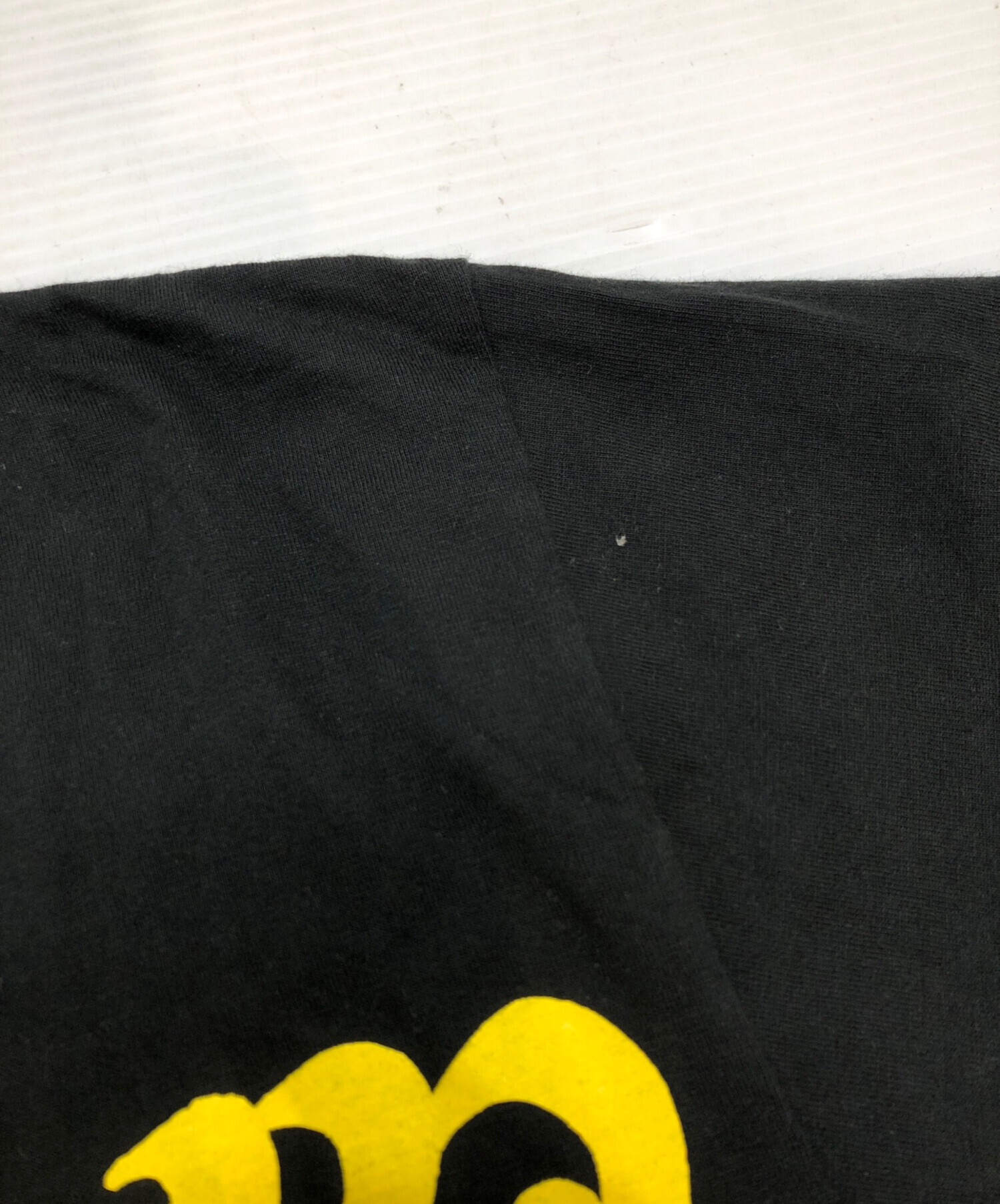 【激レア】KRAZY BEE トライバルパターン クレイジービー 中古・古着通販】KRAZY BEE (クレイジー・ビー) 狂蜂Tシャツ ブラック