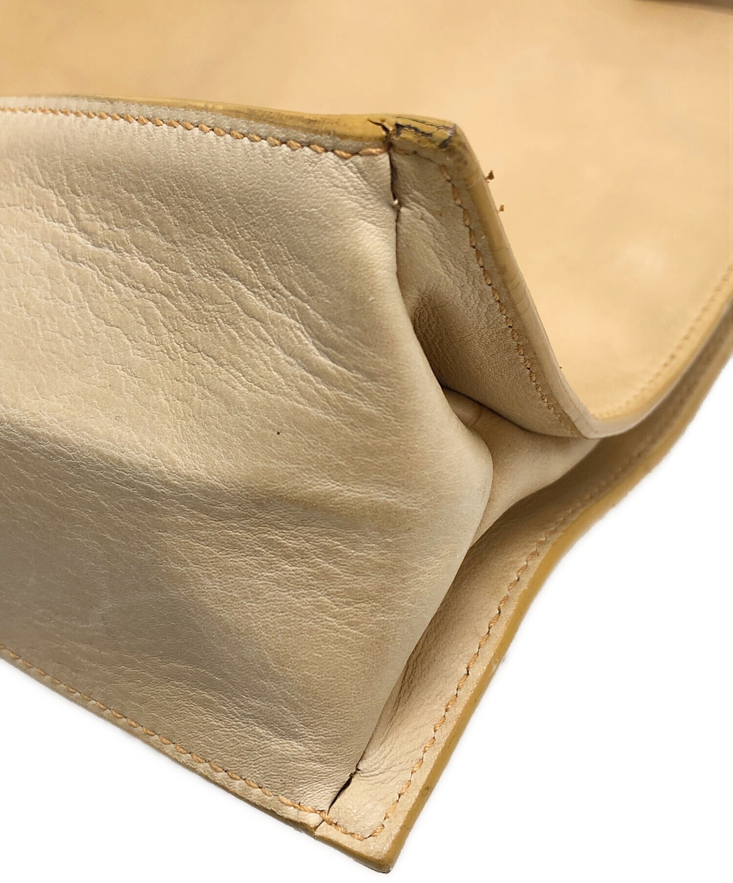 期間セール！Gucci ベージュ レザー ハンドバッグ 中古・古着通販】GUCCI (グッチ) レザーハンドバッグ ベージュ