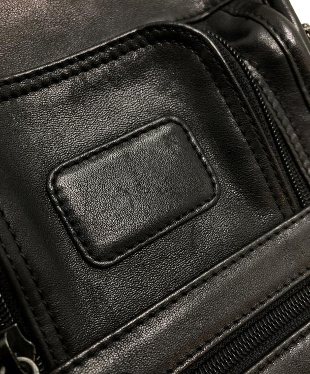 中古・古着通販】TUMI (トゥミ) レザーショルダーバッグ ブラック
