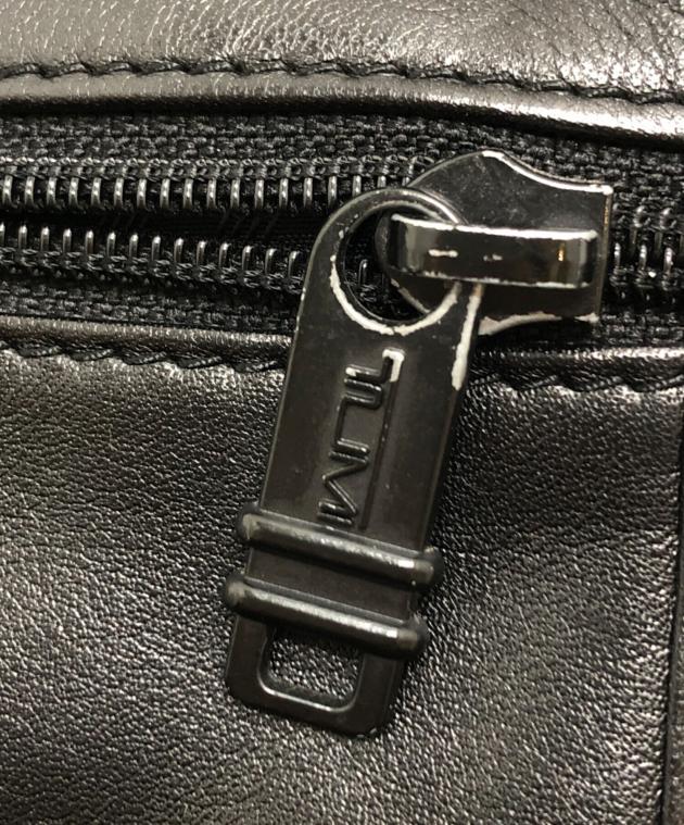 中古・古着通販】TUMI (トゥミ) レザーショルダーバッグ ブラック