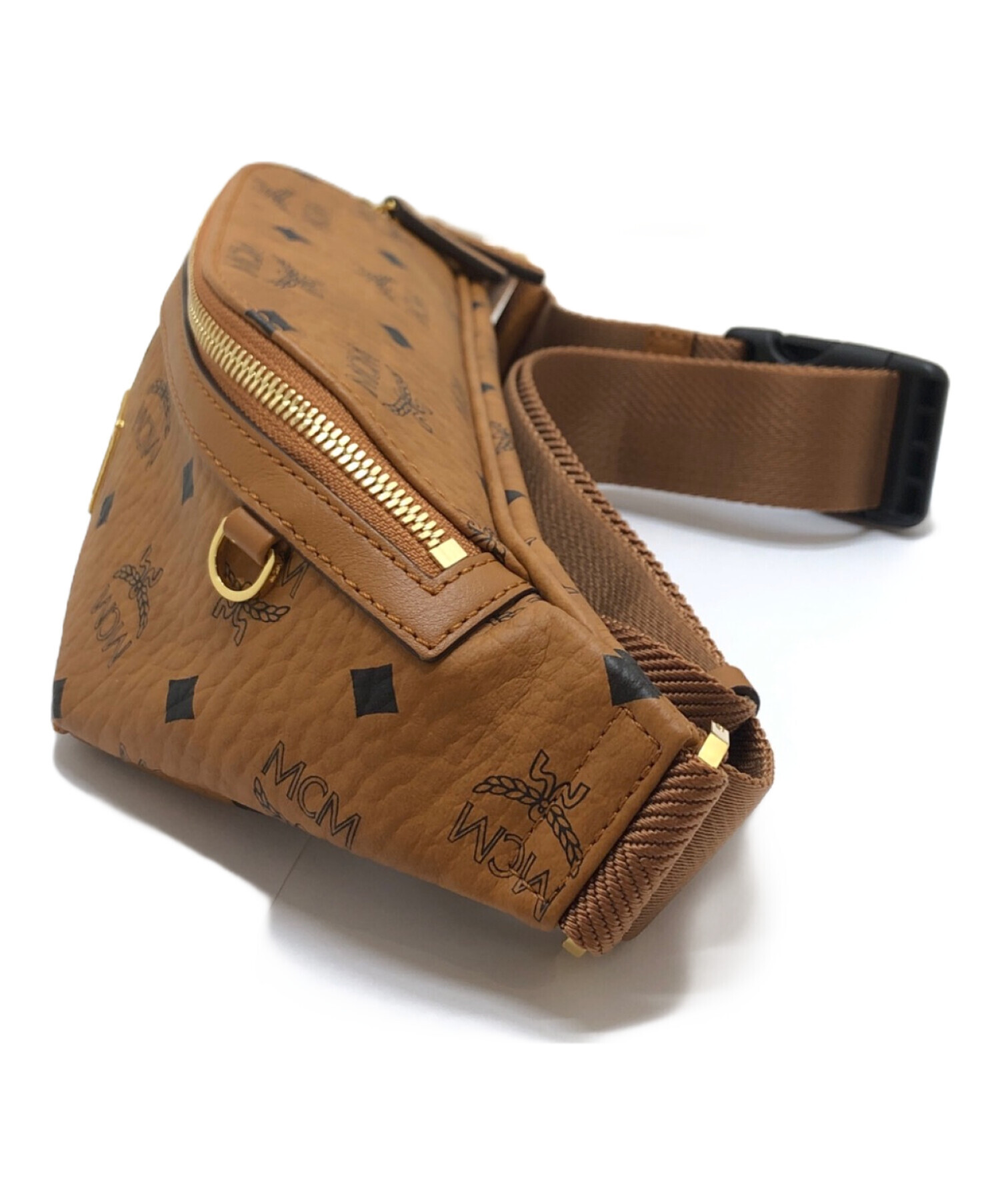 MCM ウエストポーチ 中古・古着通販MCM (エムシーエム) ウエストバッグ