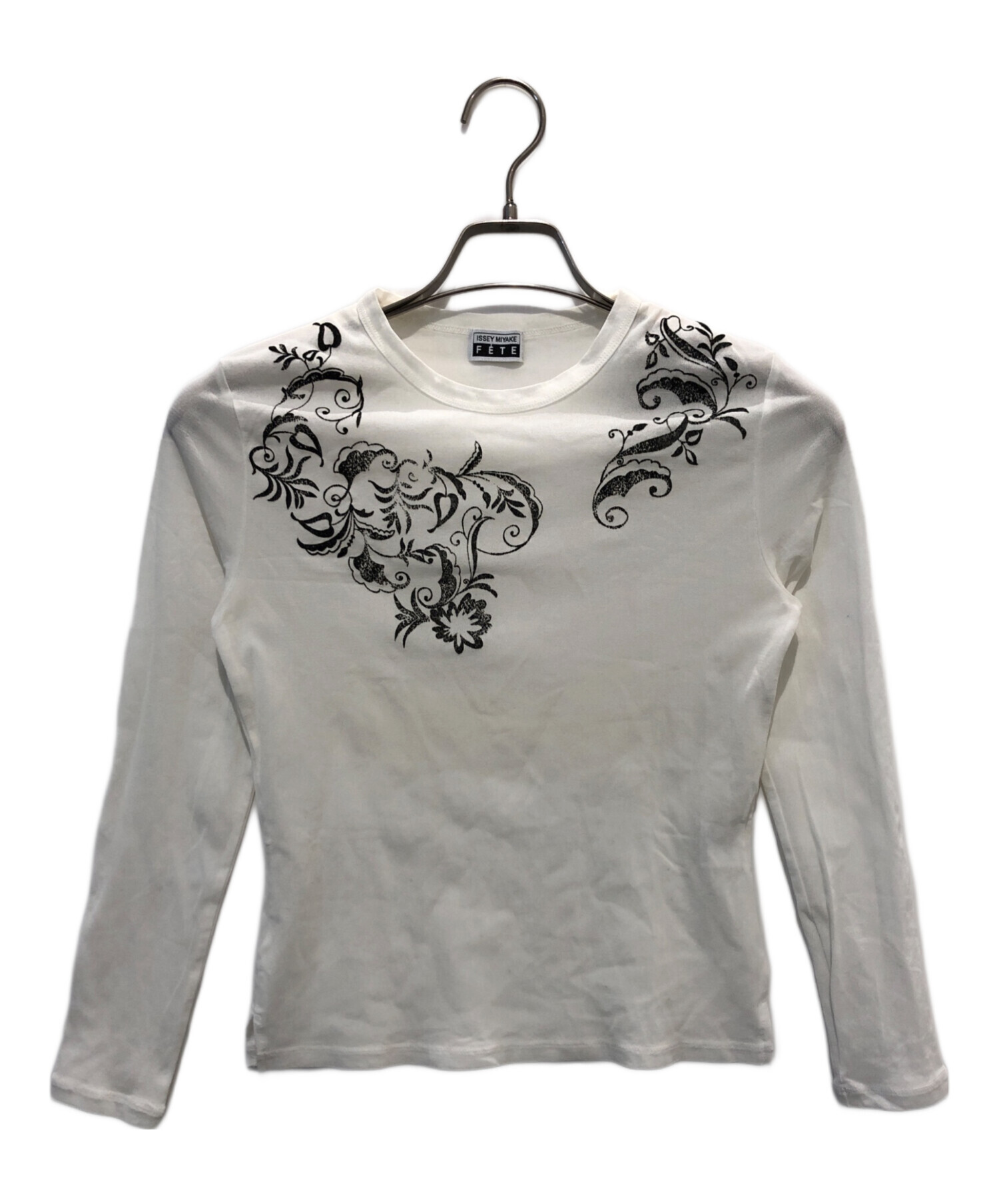 ISSEY MIYAKE FETE 総柄　カットソー 中古・古着通販】ISSEY MIYAKE FETE (イッセイミヤケフェット