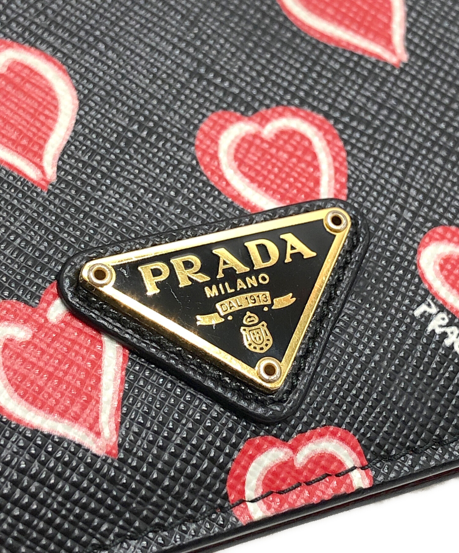 中古・古着通販】PRADA (プラダ) ハートモチーフ2つ折り財布 ブラック