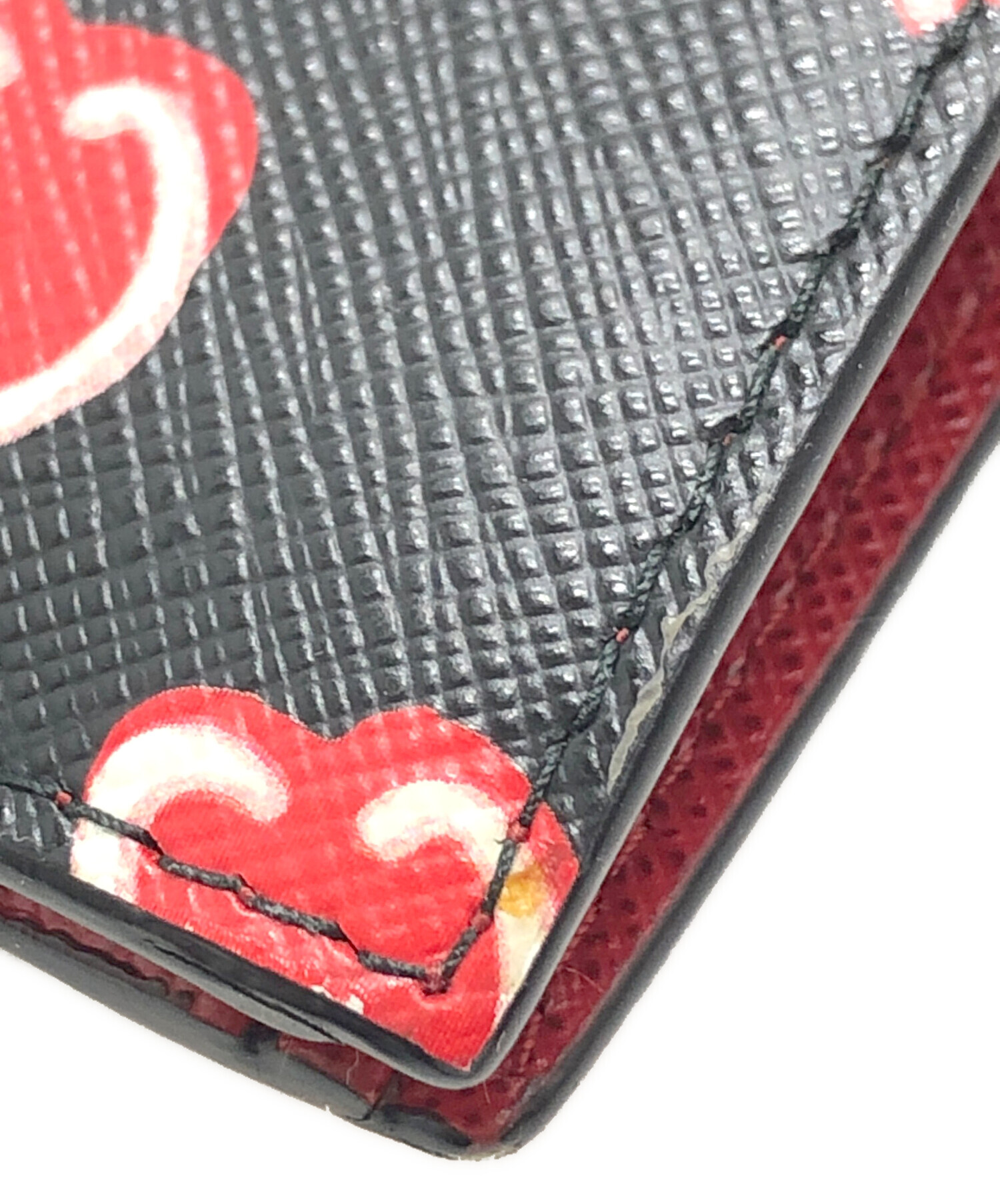 中古・古着通販】PRADA (プラダ) ハートモチーフ2つ折り財布 ブラック