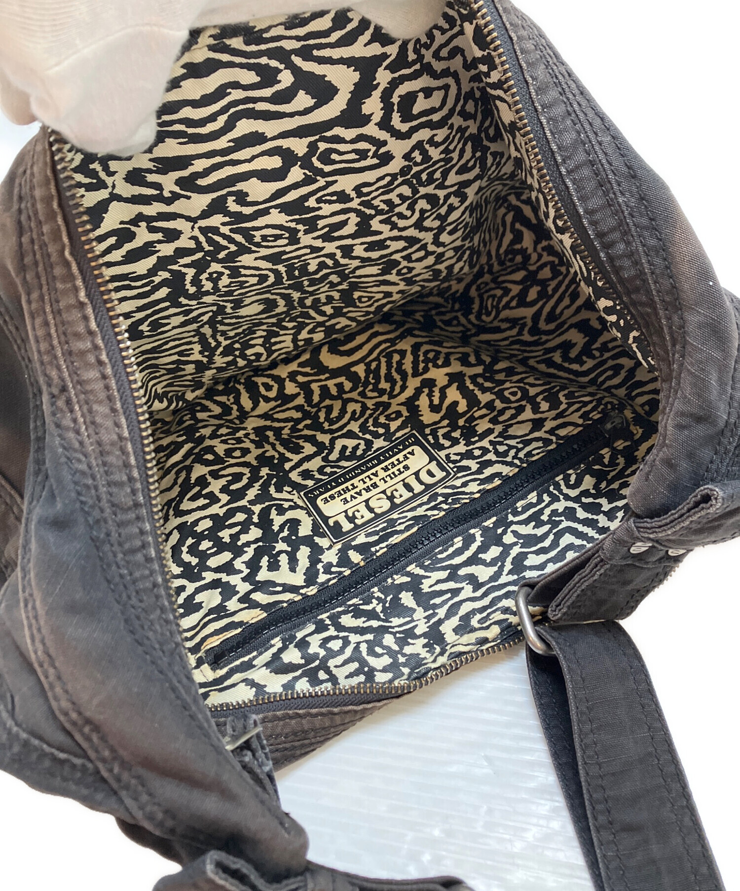 DIESEL ディーゼル ショルダーバッグ ボディバッグ y2k テック 三日月 中古・古着通販】DIESEL (ディーゼル) 三日月ショルダーバッグ