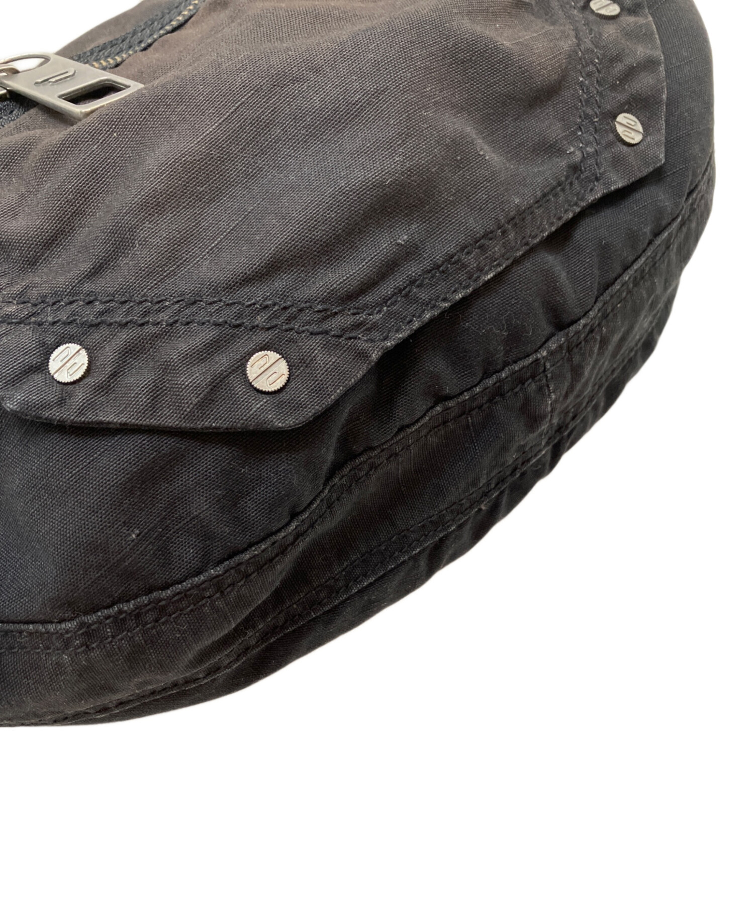 中古・古着通販】DIESEL (ディーゼル) 三日月ショルダーバッグ