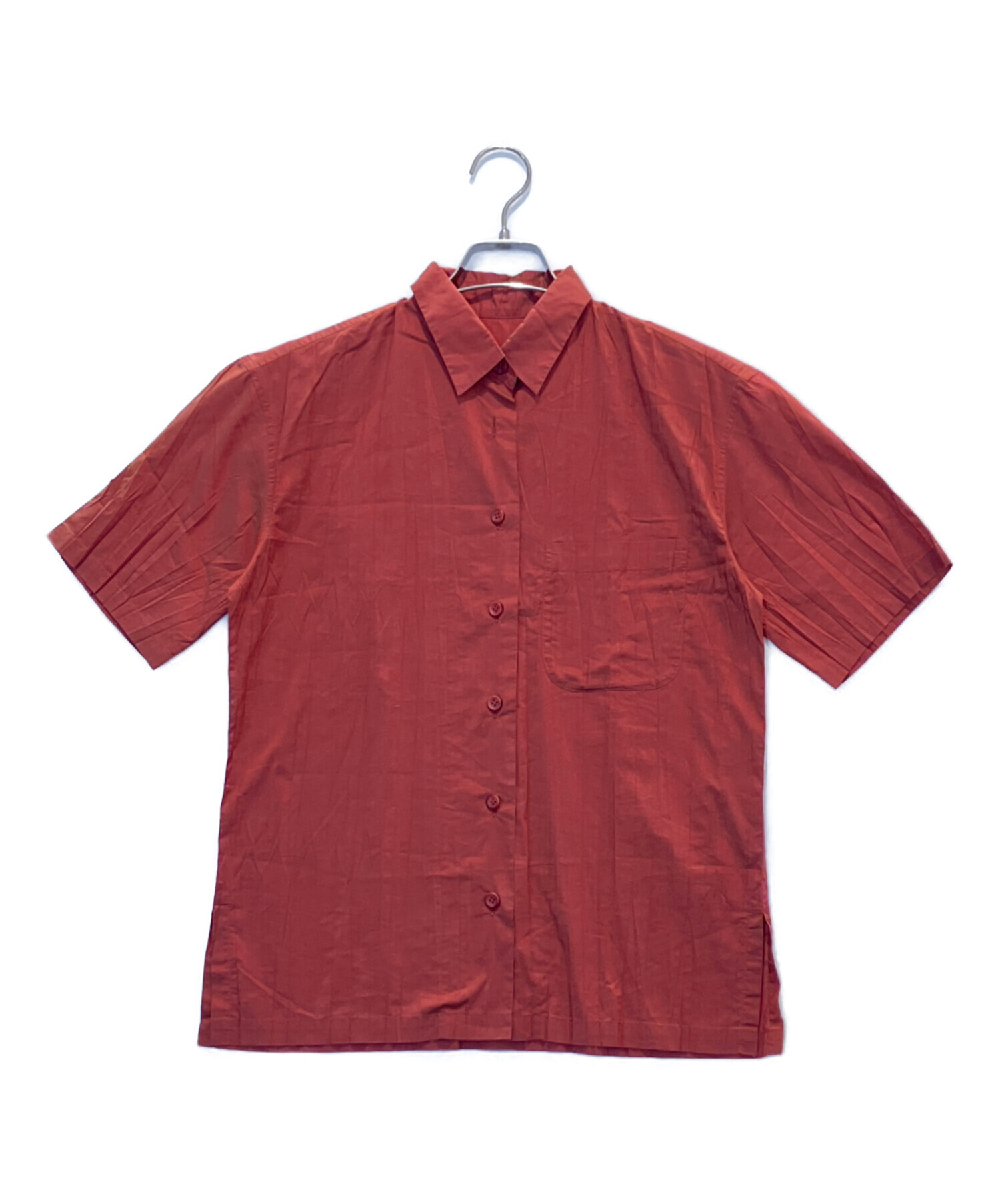 ISSEYMIYAKE me フレンチスリーブシャツ しわ×ボタン Fサイズ 中古・古着通販】ISSEY MIYAKE (イッセイミヤケ) シワ加工シャツ