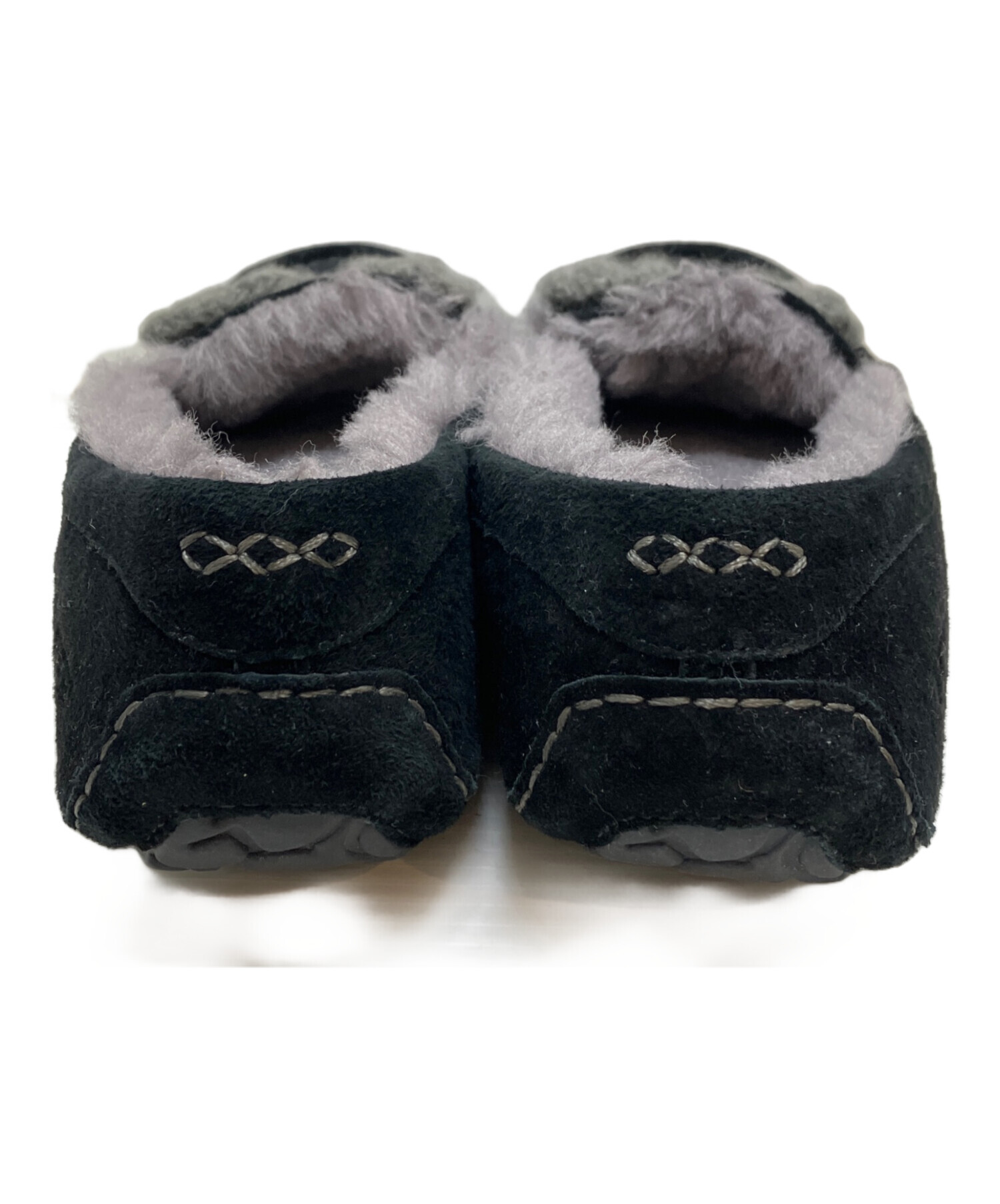 中古・古着通販】UGG (アグ) ANSLEY リボンモカシン ブラック サイズ