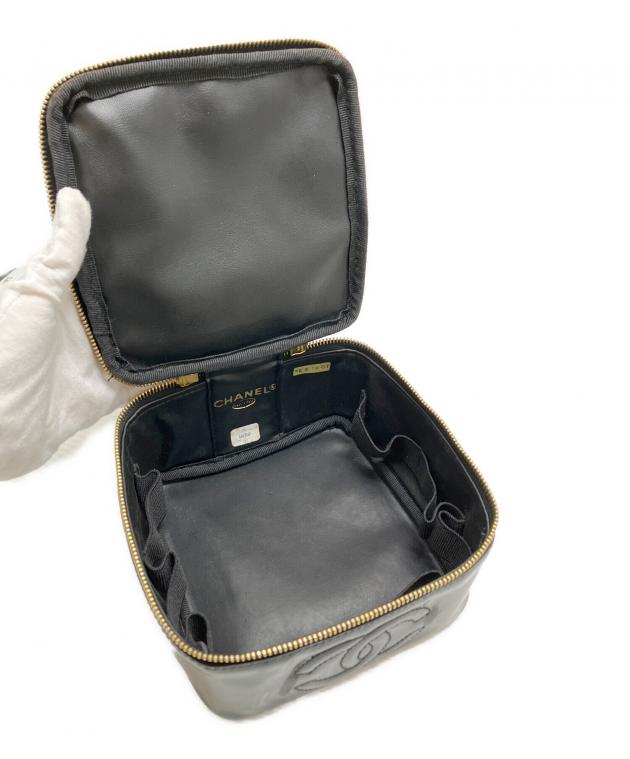 CHANEL ブラック エナメル バニティ ポーチ 中古・古着通販】CHANEL (シャネル) エナメルバニティバッグ ブラック