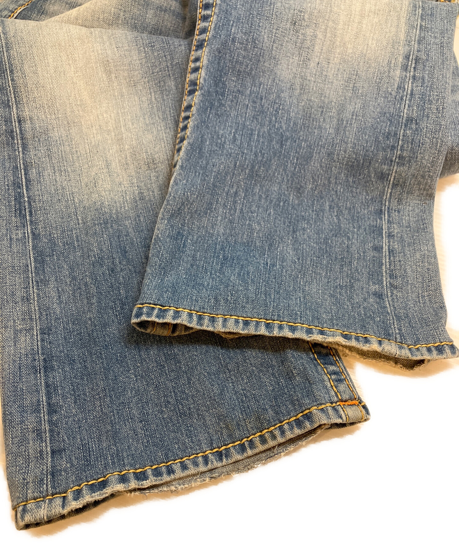 中古・古着通販】TRUE RELIGION (トゥルー レリジョン) レインボー刺繍 