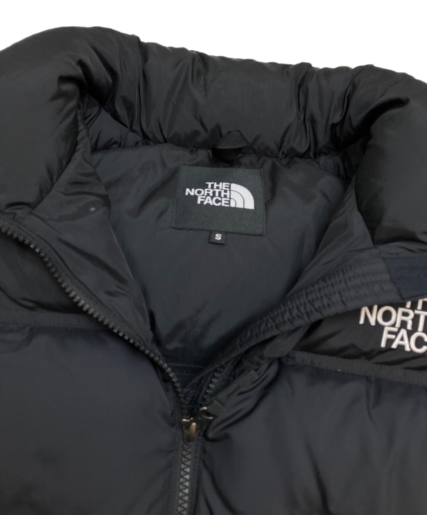 中古・古着通販】THE NORTH FACE (ザ ノース フェイス) ダウンベスト 中古・古着通販】THE NORTH FACE (ザ ノース フェイス) ダウンベスト
