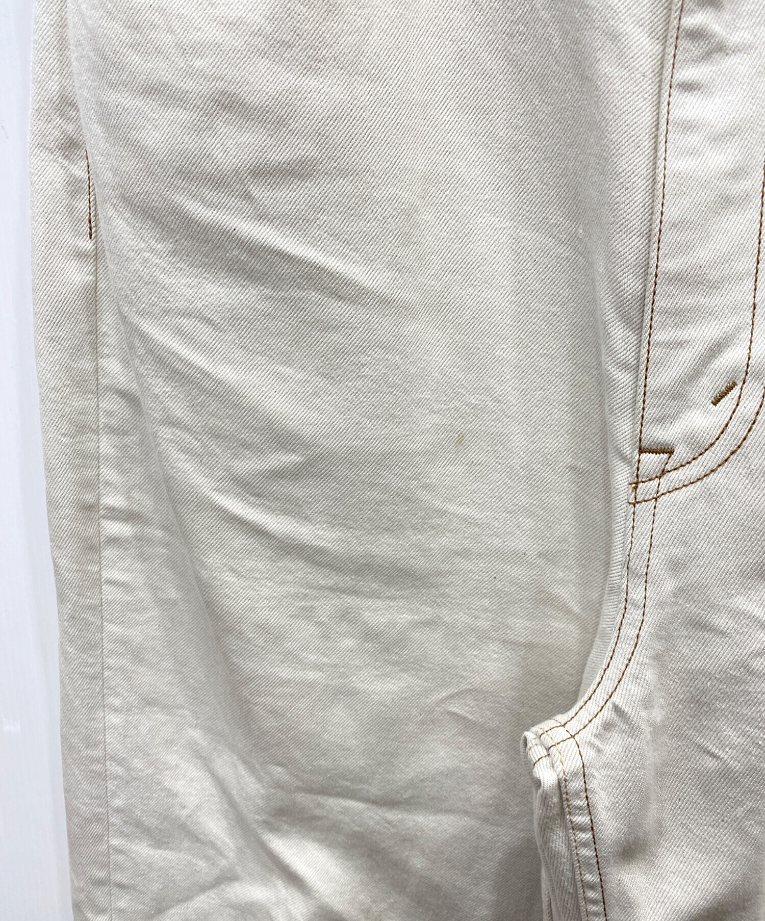 中古・古着通販】unfil (アンフィル) デニムテーパードパンツ ホワイト 