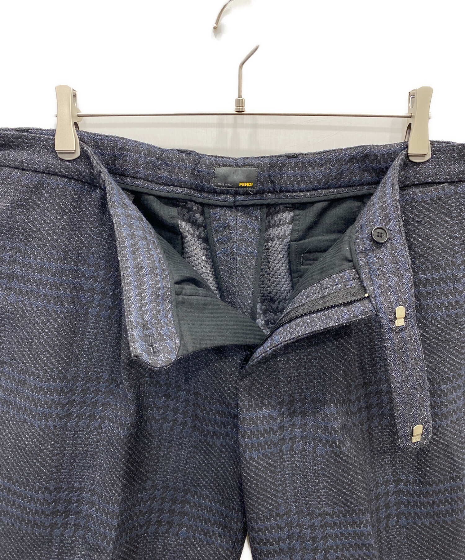 中古・古着通販】FENDI (フェンディ) 総柄タックパンツ ネイビー