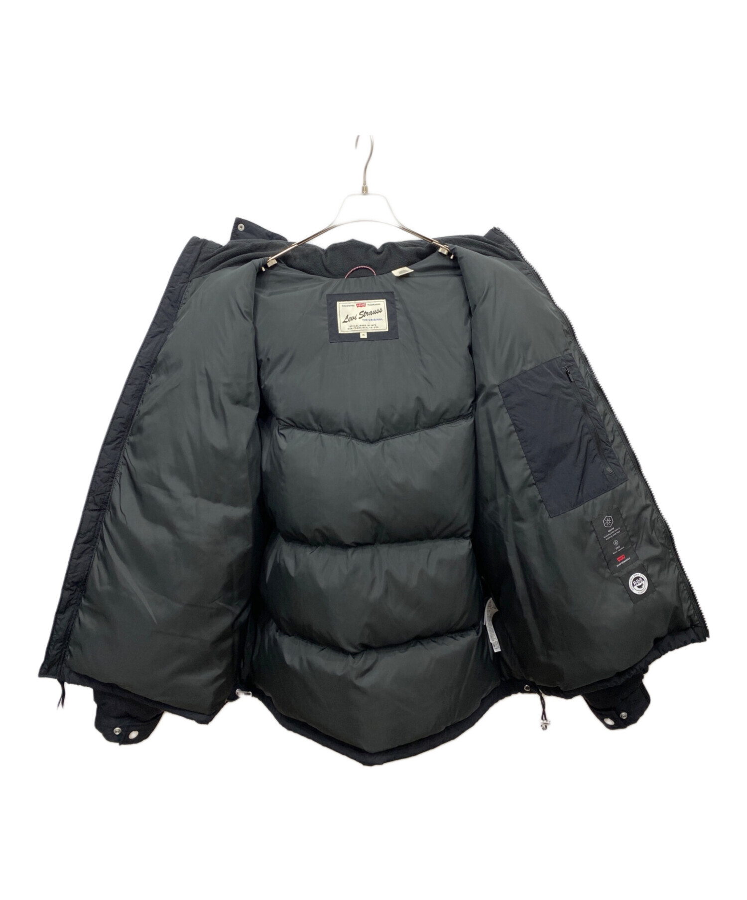 中古・古着通販】LEVI'S (リーバイス) ダウンジャケット ブラック