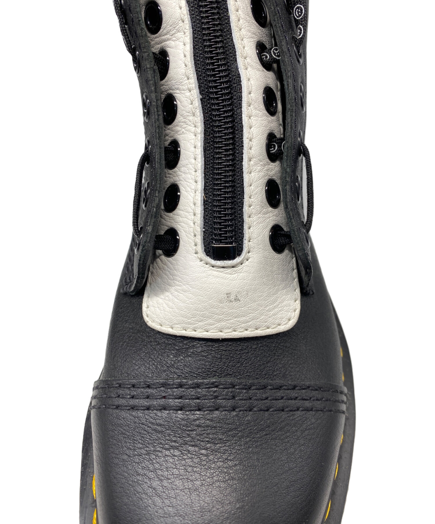 中古・古着通販】Dr.Martens (ドクターマーチン) LAZY OAF (レイジー