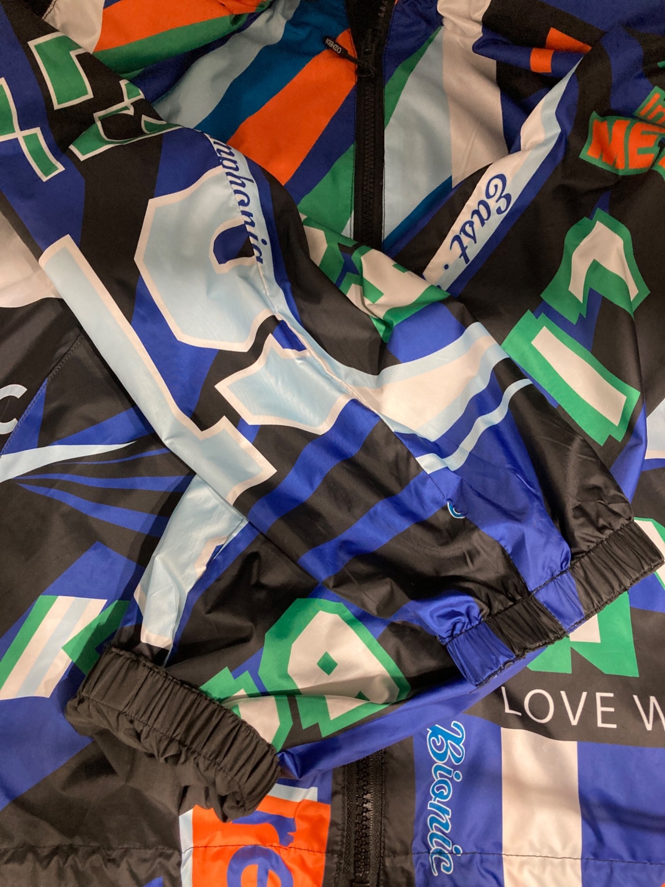 正規店購入 本物 美品 KENZO ウインドブレーカー レディース メンズ KENZO(ケンゾー) / 'Kenzo x Futura 2000' ショート ウインド