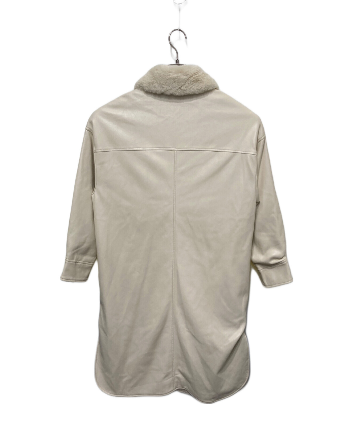 中古・古着通販】Jakke (ジャッキー) フェイクレザーコート アイボリー 