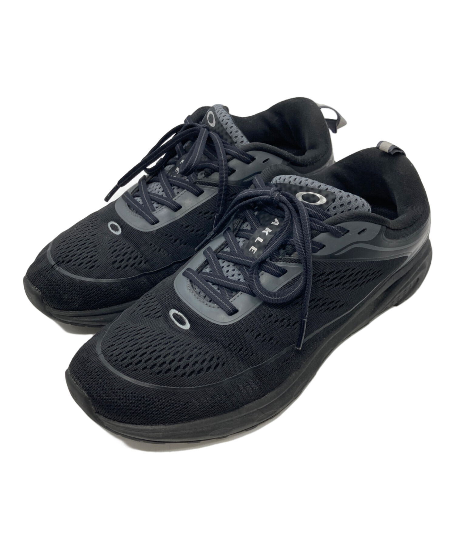 中古・古着通販】OAKLEY (オークリー) スニーカー ブラック 中古・古着通販】OAKLEY (オークリー) スニーカー ブラック