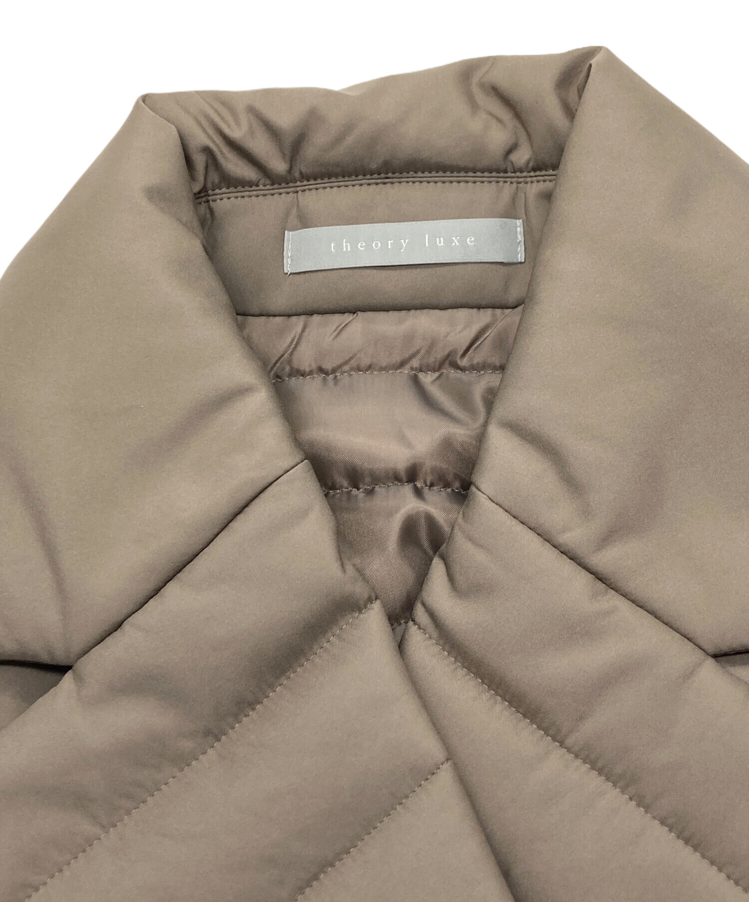 【theory luxe】 24AW 異素材切り替え　ショート丈コート theory luxe】 24AW 異素材切り替え ショート丈コート