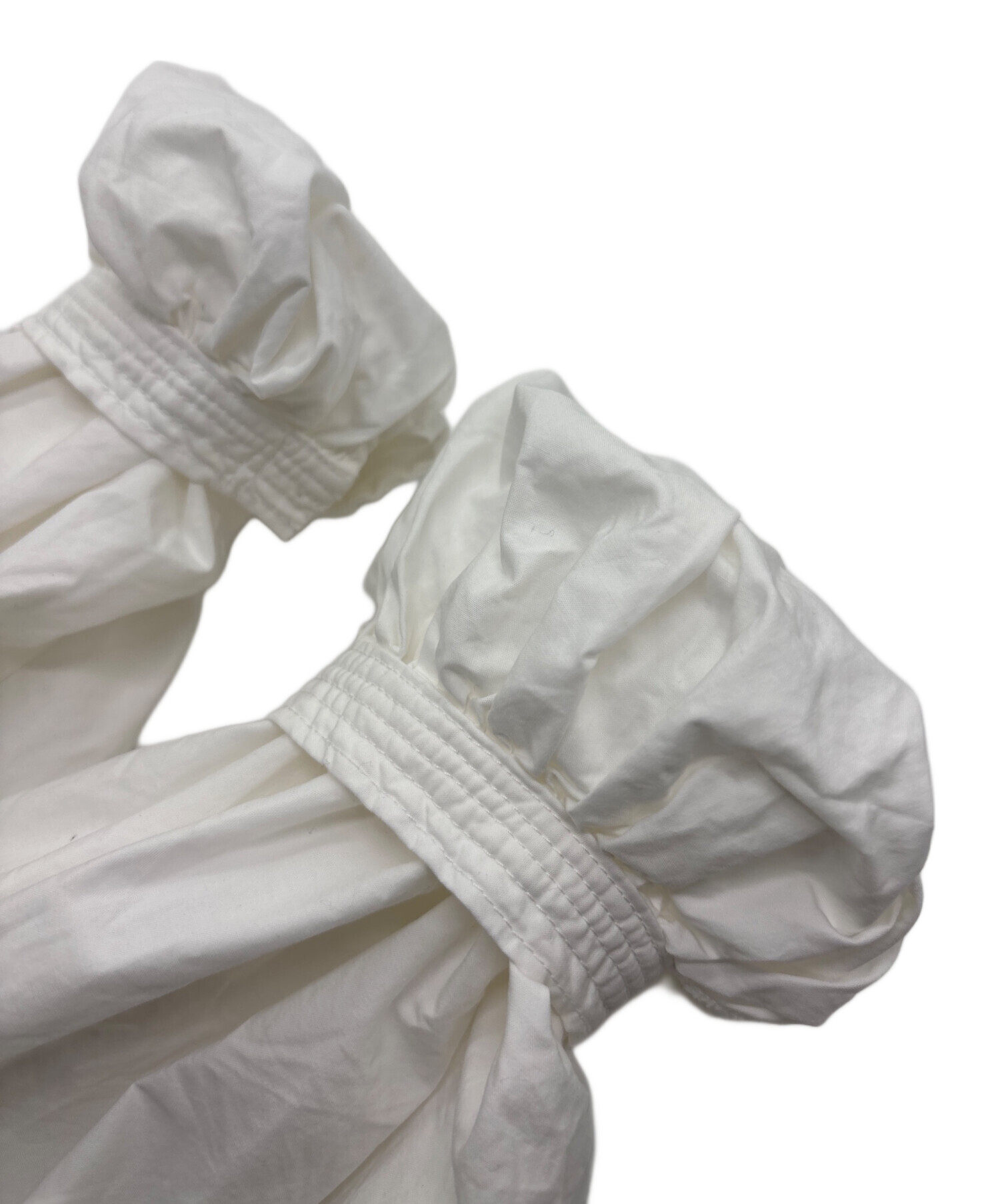 ETRÉ TOKYO タイプライターボリュームブラウス ホワイト 新品未使用品 ETRE TOKYO（エトレトウキョウ）の「タイプライターボリューム