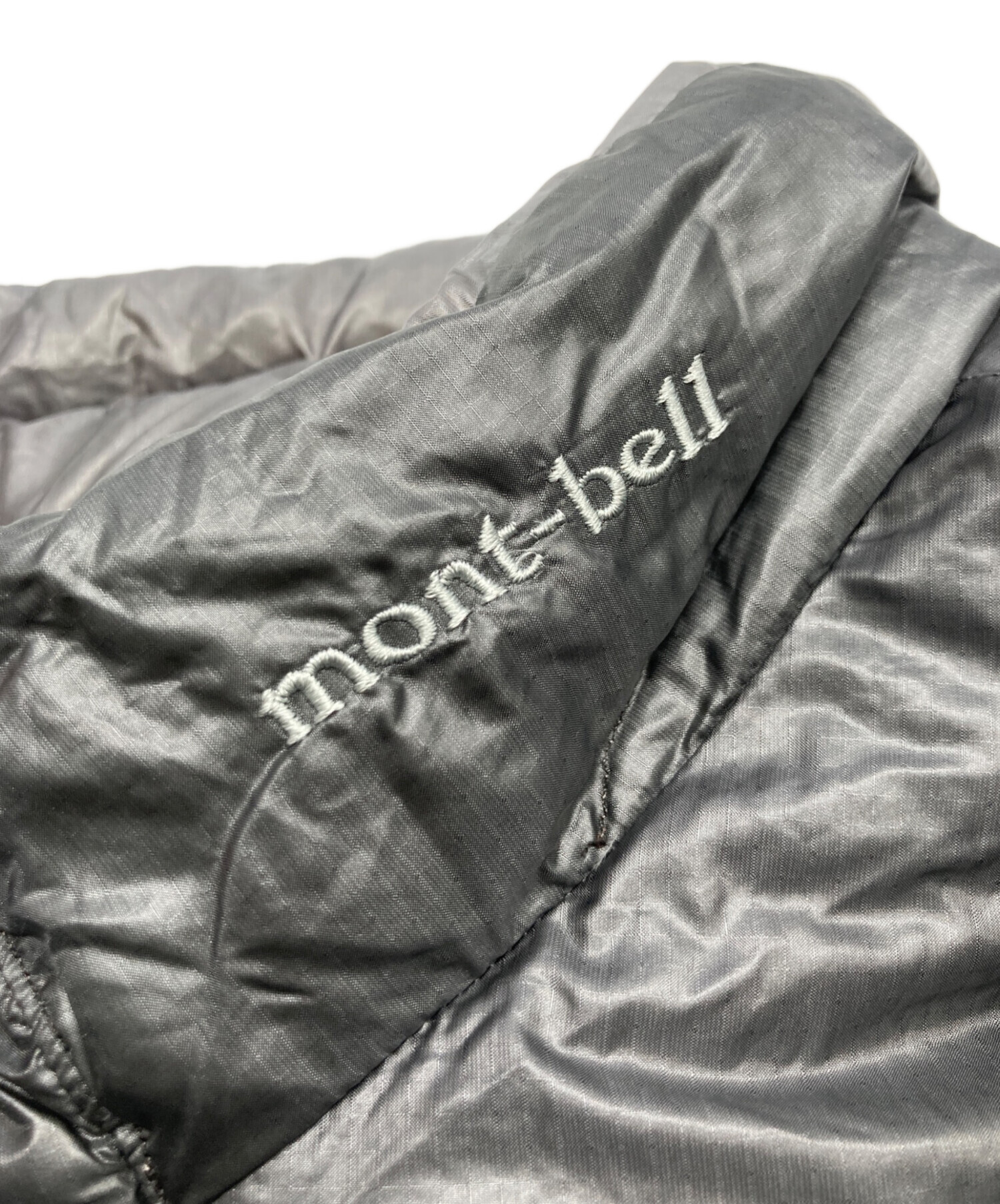 中古・古着通販】mont-bell (モンベル) ライトダウンジャケット グレー