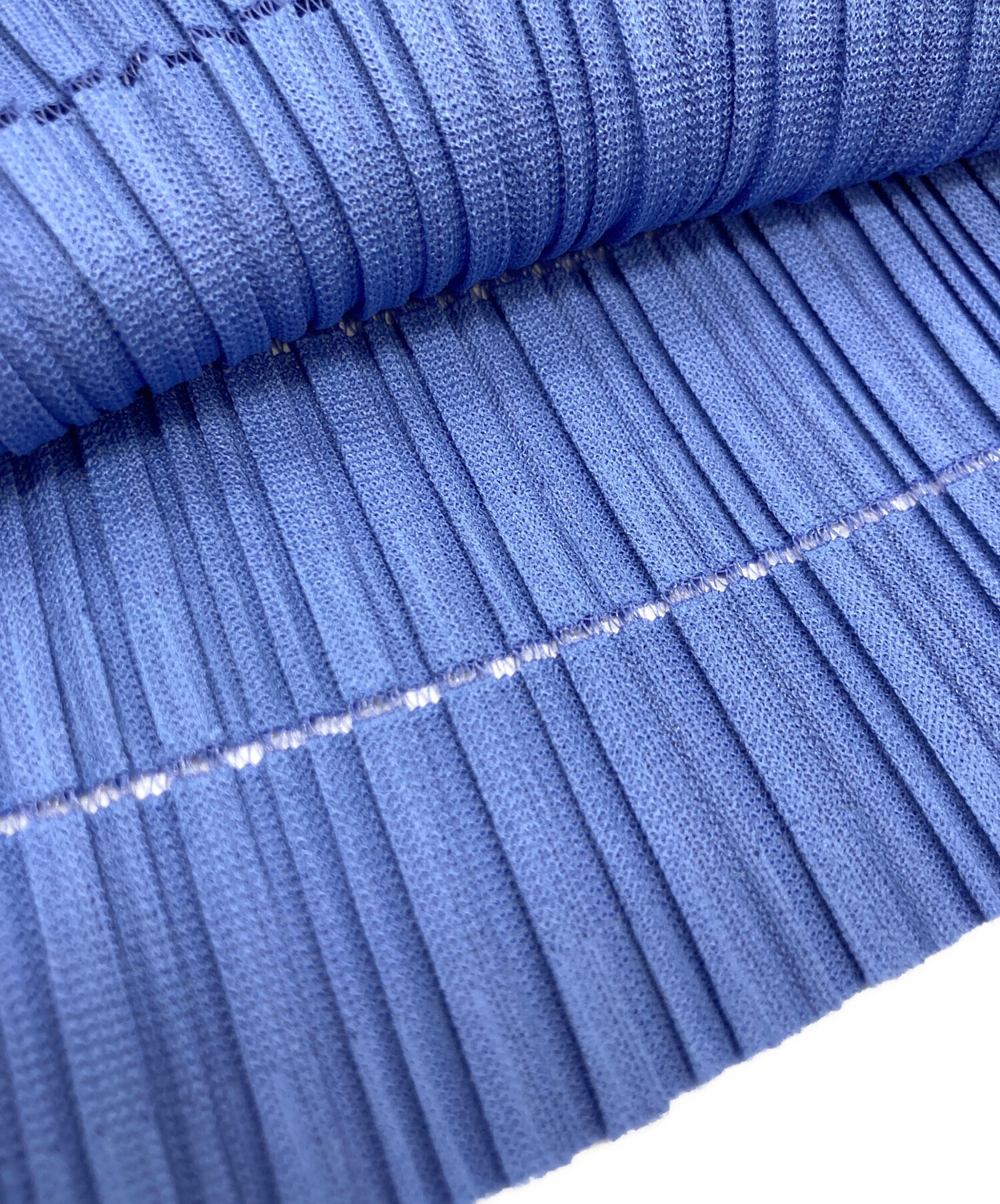 PLEATS PLEASE プリーツプリーズ　ブルー　トップス PLEATS PLEASE ISSEY MIYAKE - 8月限定品・EXPLOREプリーツプリーズ