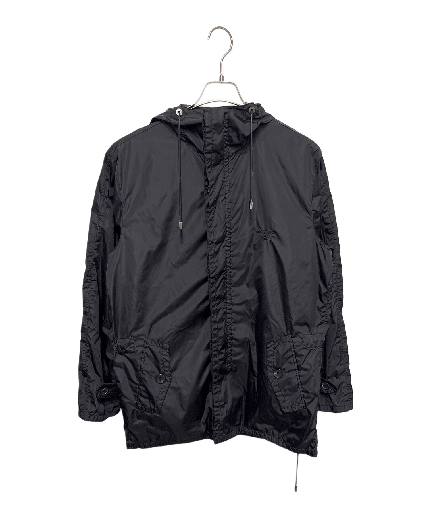 LOUISVUITTON コート ルイ·ヴィトン】スタイリングを華やかに彩るウィメンズアウターが登場