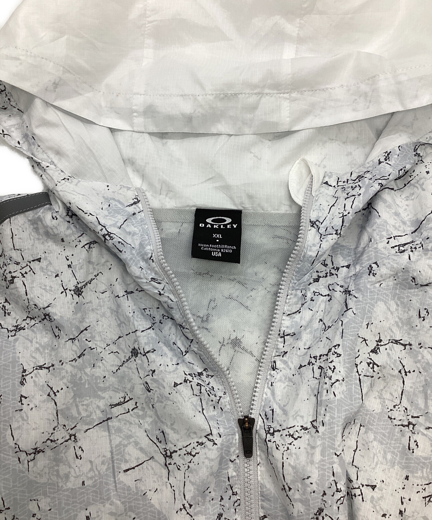 中古・古着通販】OAKLEY (オークリー) 総柄ナイロンジャケット グレー 
