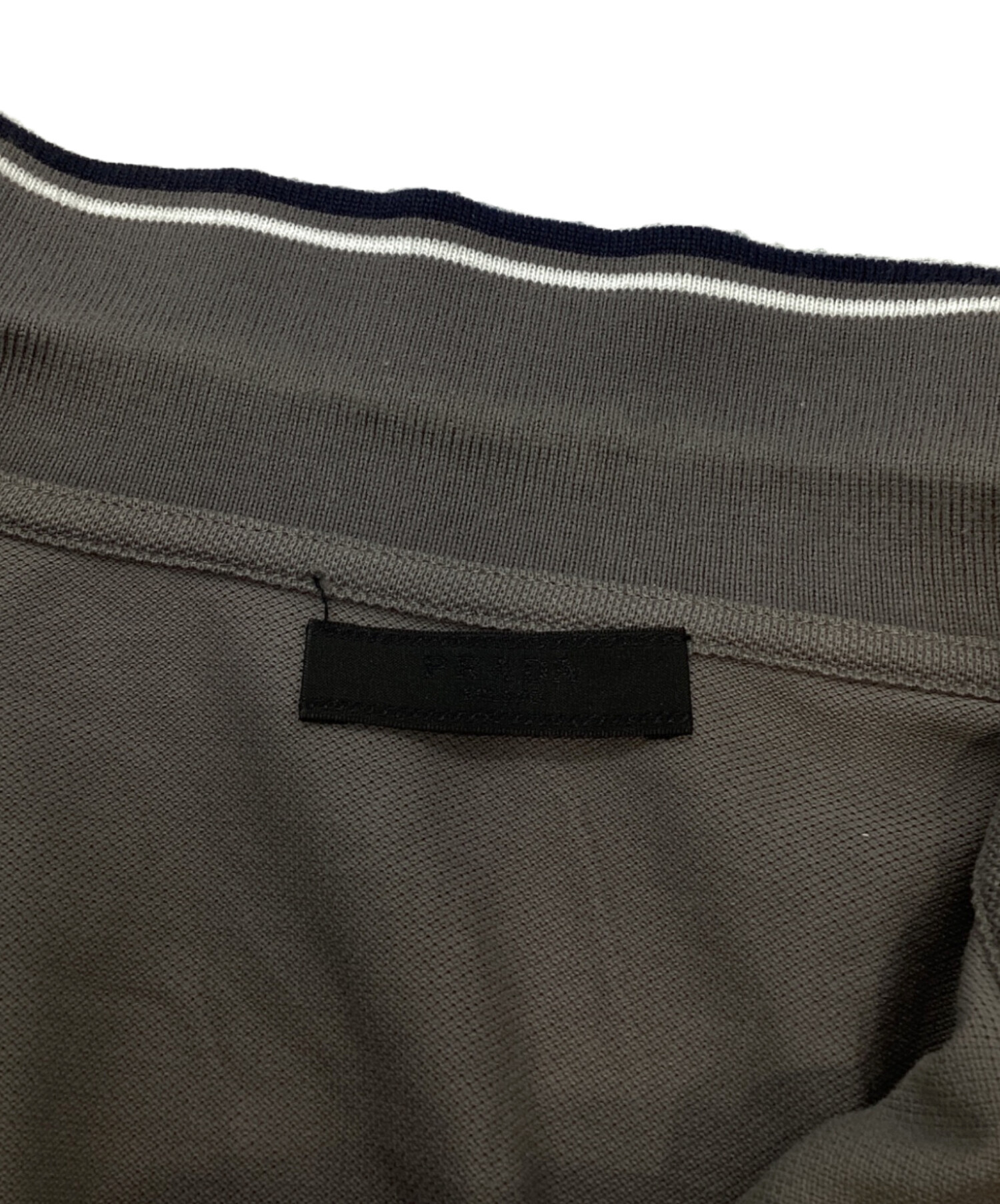 中古・古着通販】PRADA (プラダ) ラバーロゴポロシャツ グレー サイズ