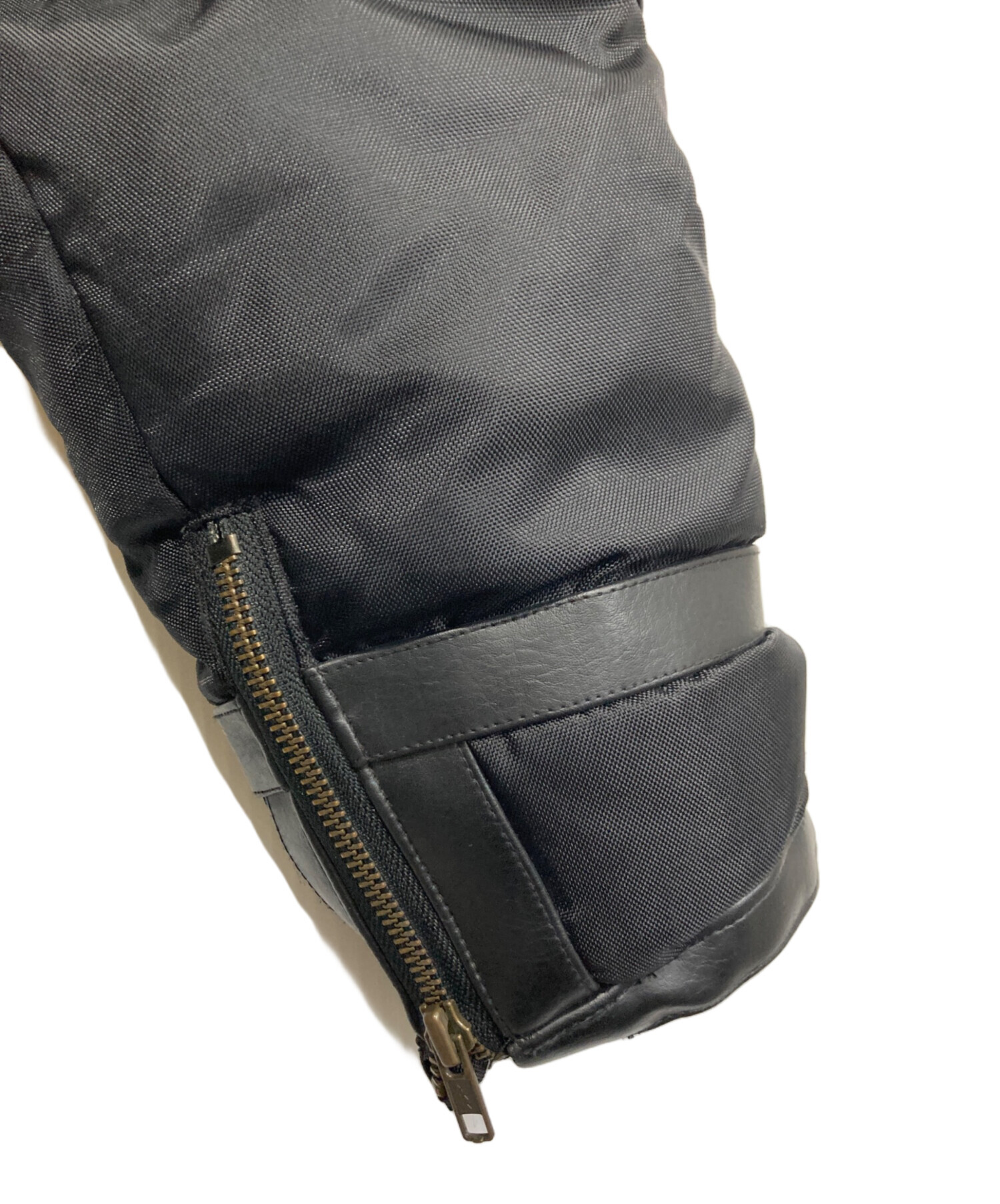 中古・古着通販】KADOYA (カドヤ) 切替ダウンジャケット ブラック