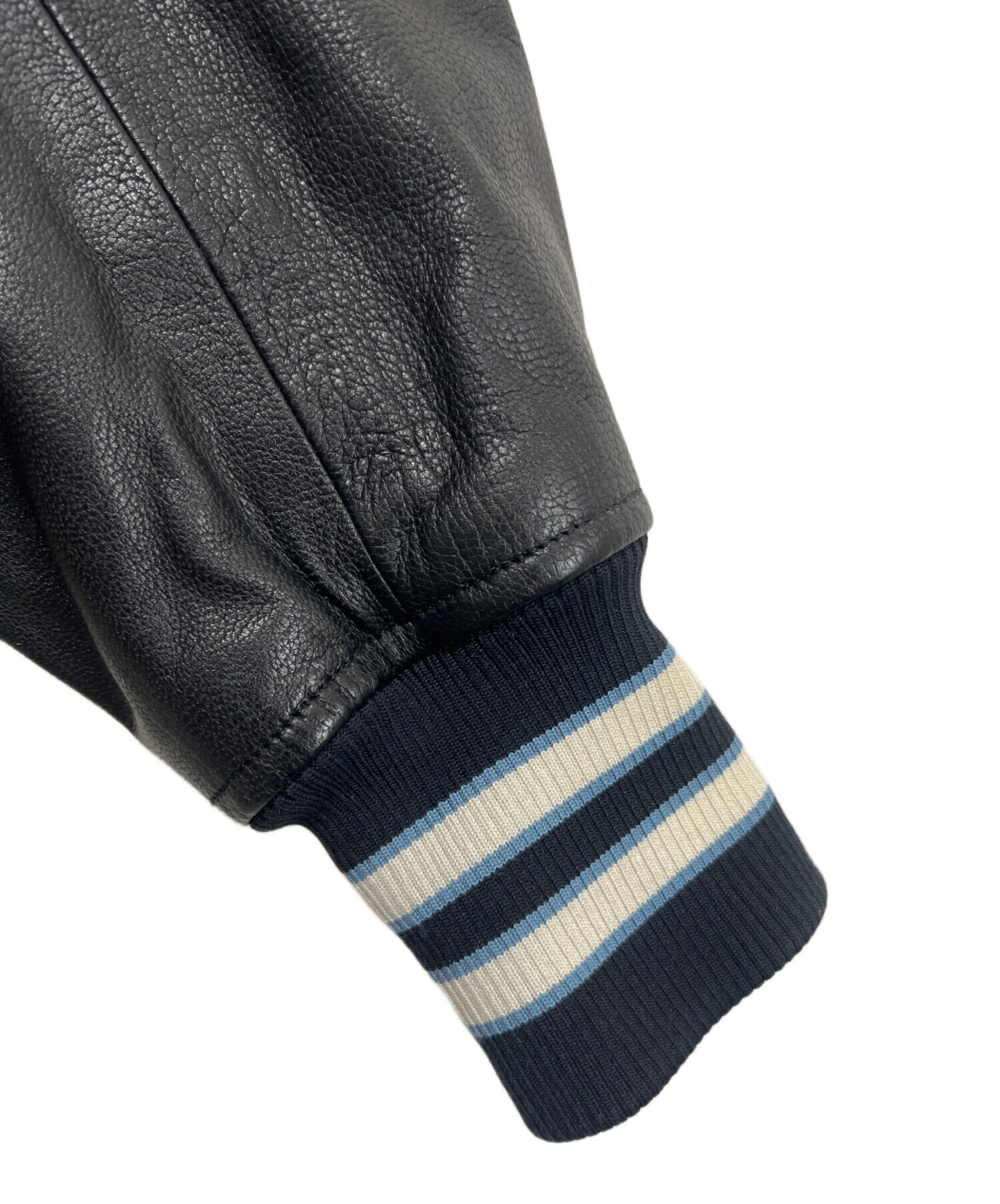 中古・古着通販】COACH (コーチ) レザースリーブスタジャン ネイビー