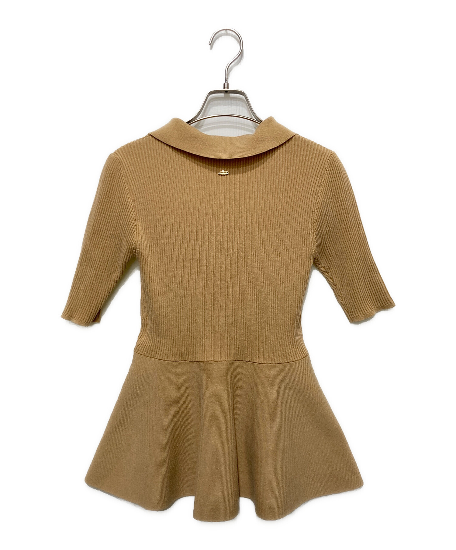 【新品未使用】anuans アニュアンス　ペプラムニットトップス ペプラムニットトップス